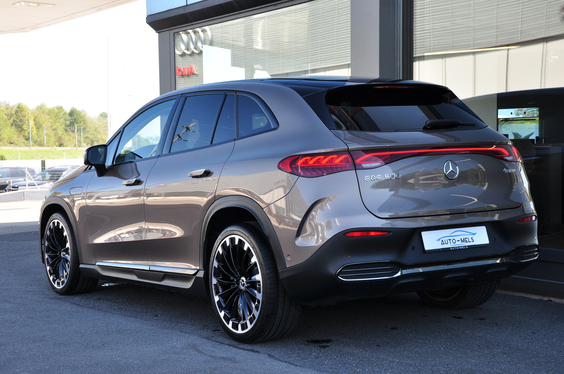 MERCEDES-BENZ EQE SUV 500 4 Matic Executive Edition-image-10