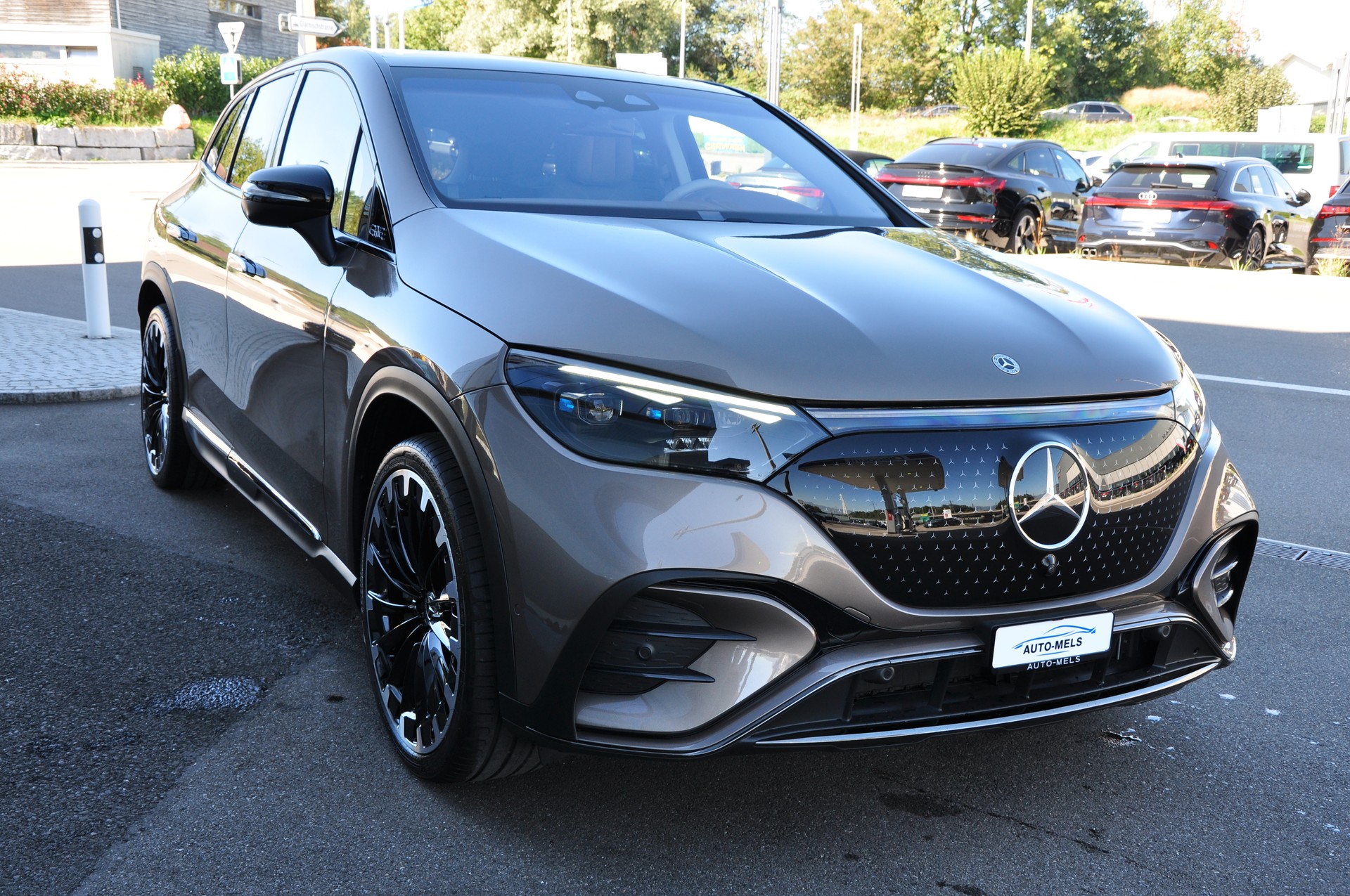 MERCEDES-BENZ EQE SUV 500 4 Matic Executive Edition-image-13