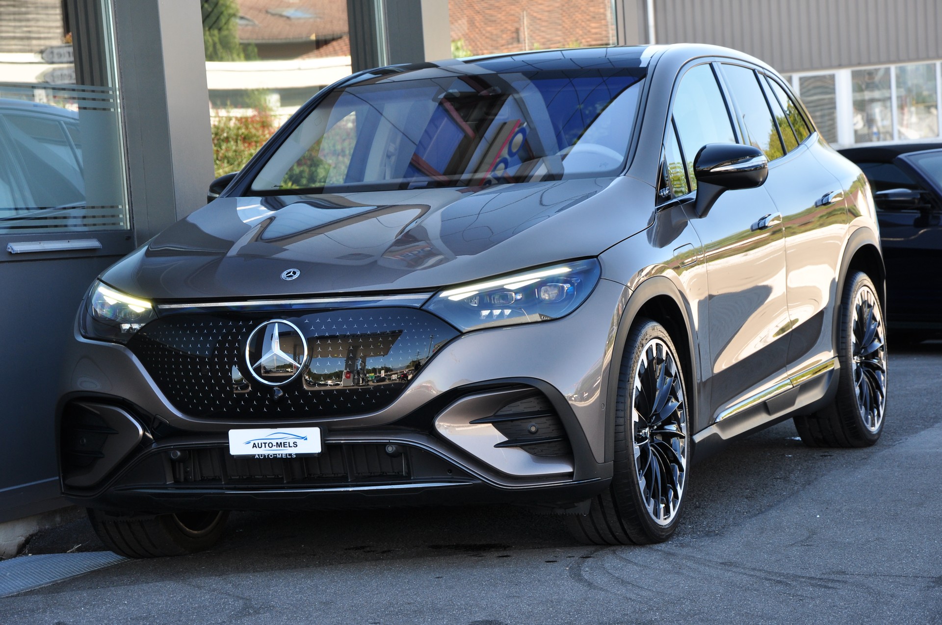 MERCEDES-BENZ EQE SUV 500 4 Matic Executive Edition-image-4