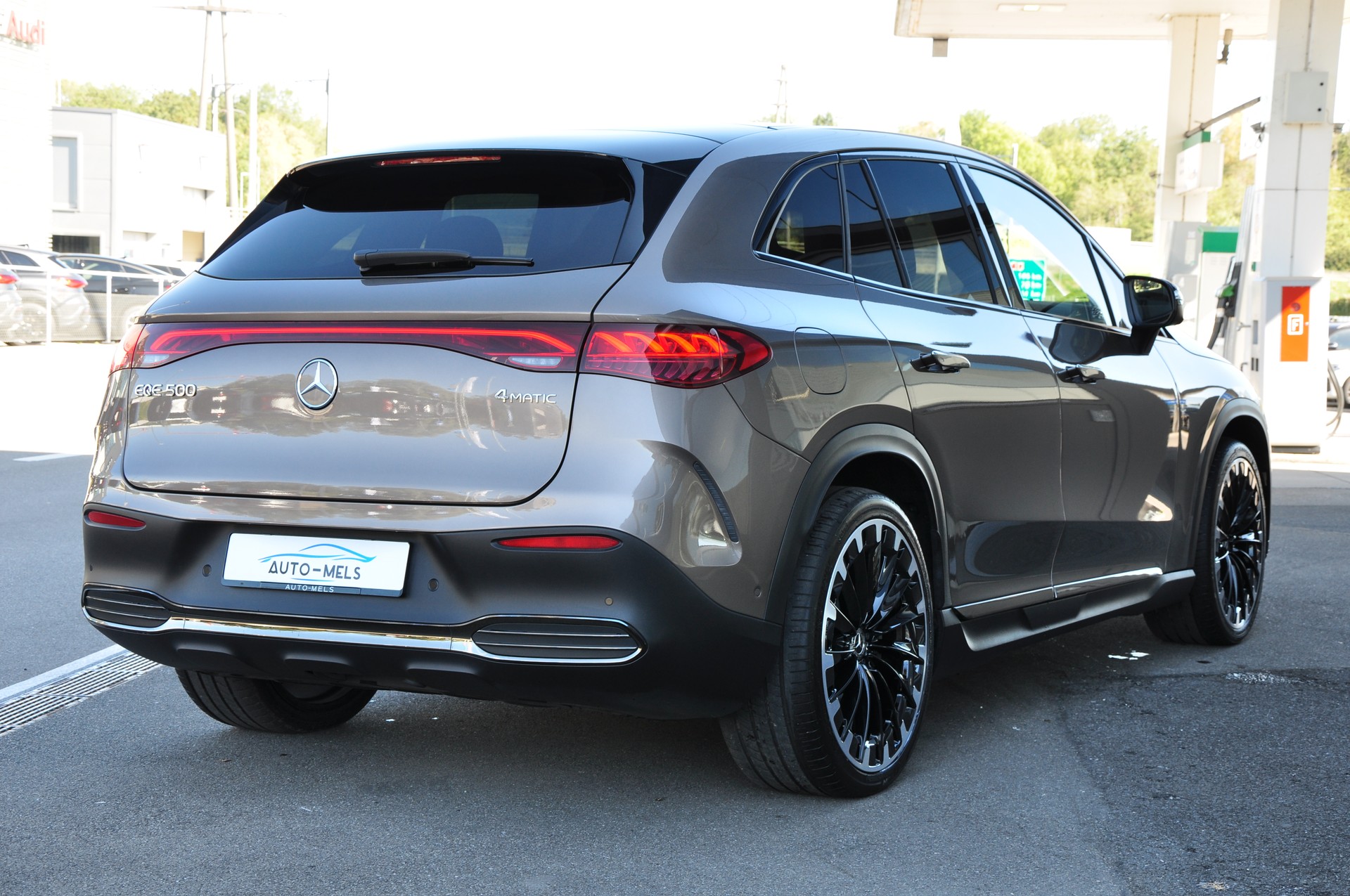 MERCEDES-BENZ EQE SUV 500 4 Matic Executive Edition-image-11
