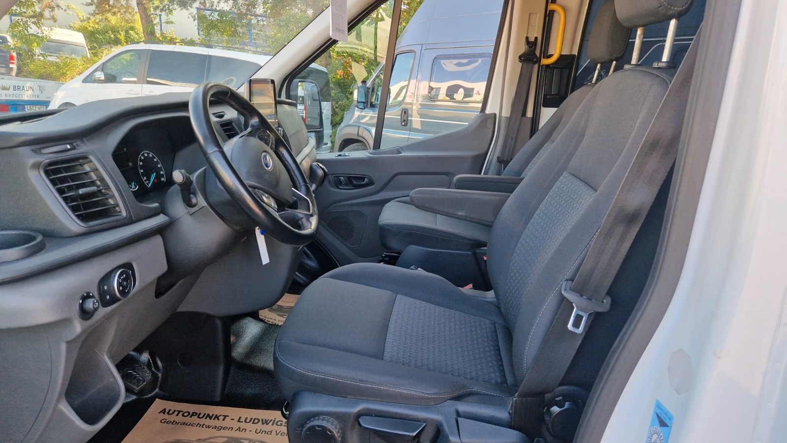 FORD 2.0 TDCI Trend Doka (Regalbau) 5-Sitzer L3H3-image-3