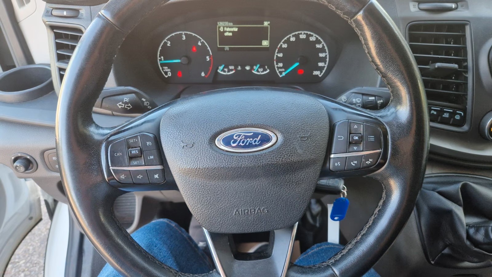 FORD 2.0 TDCI Trend Doka (Regalbau) 5-Sitzer L3H3-image-4