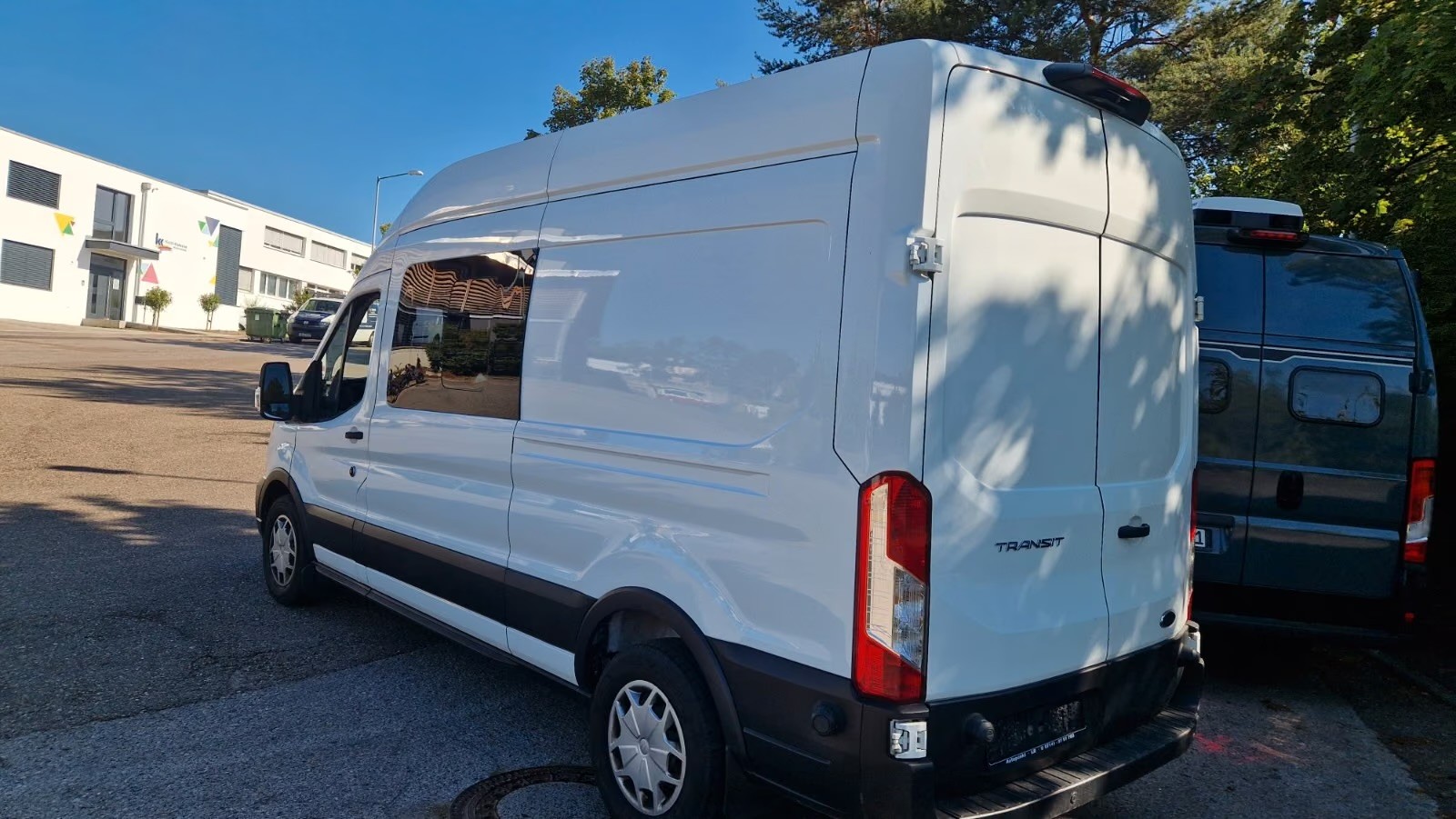 FORD 2.0 TDCI Trend Doka (Regalbau) 5-Sitzer L3H3-image-2