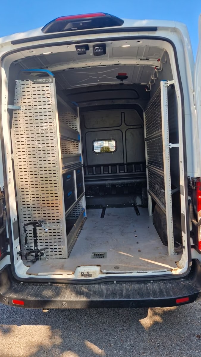 FORD 2.0 TDCI Trend Doka (Regalbau) 5-Sitzer L3H3-image-17