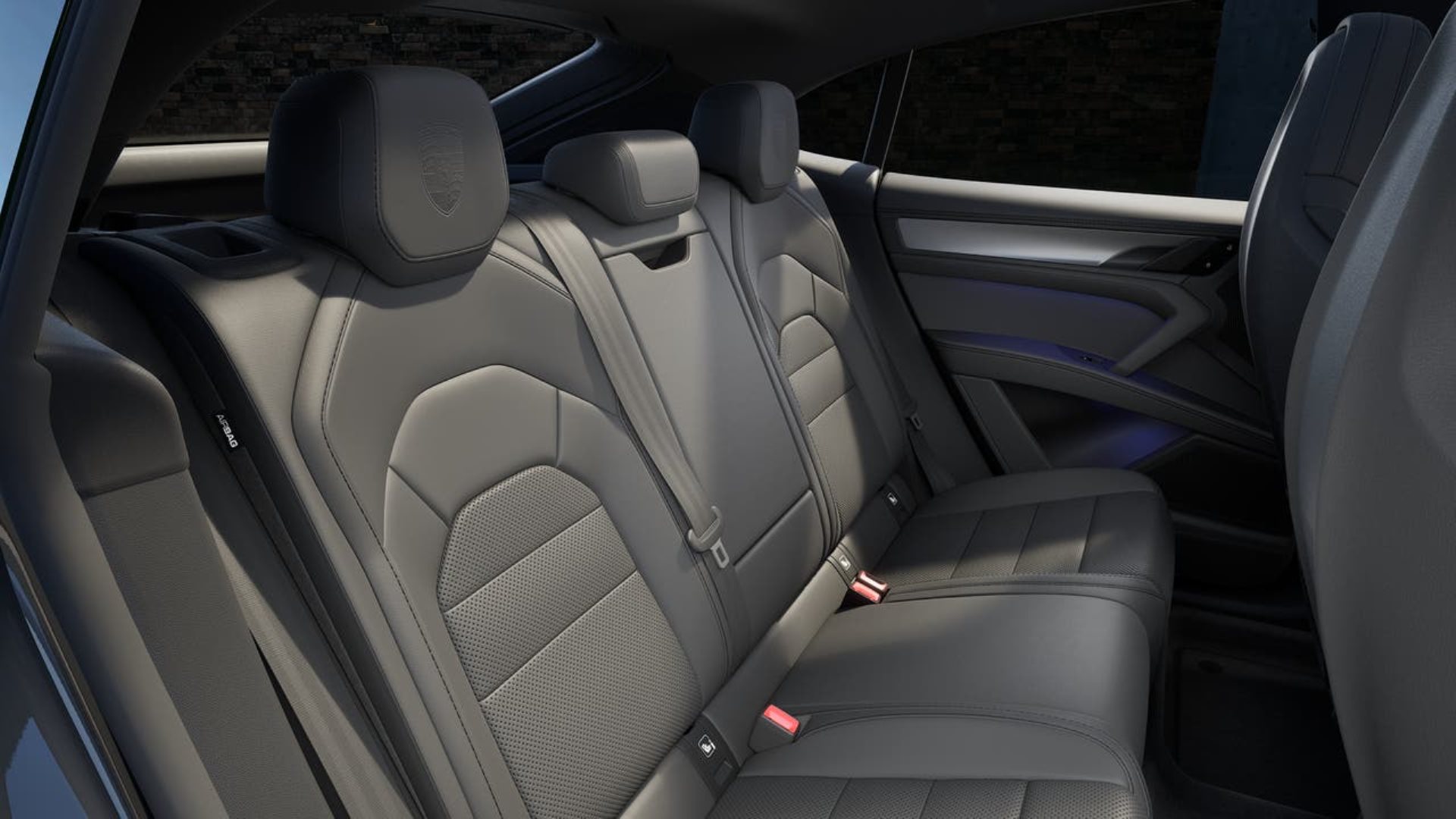 PORSCHE Cayenne Coupé Electric-image-12