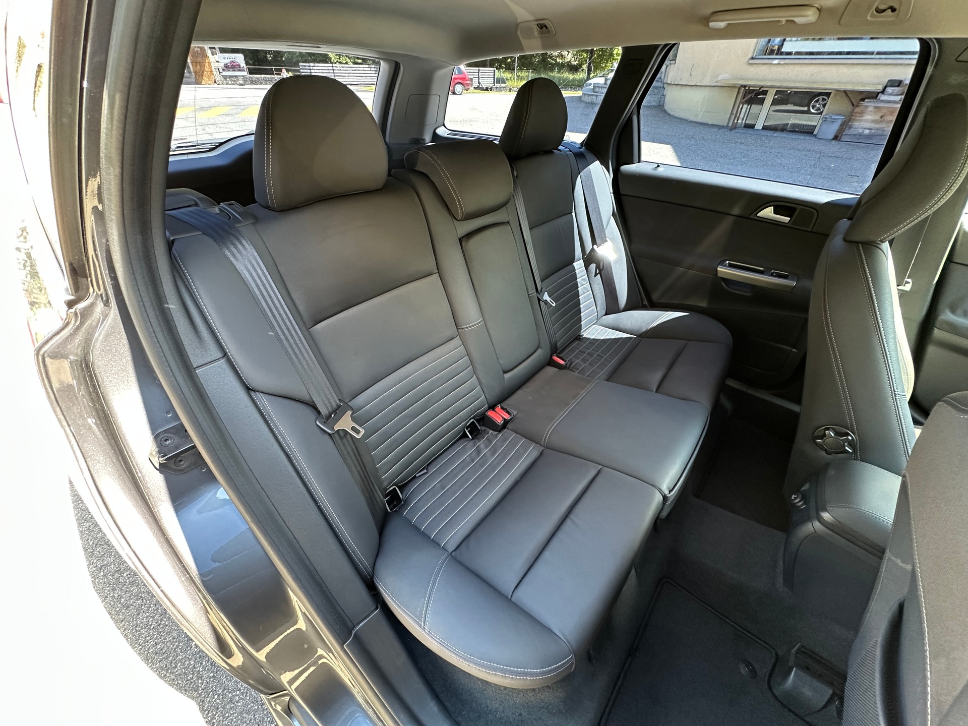 VOLVO V50 T5 Stockholm-image-8