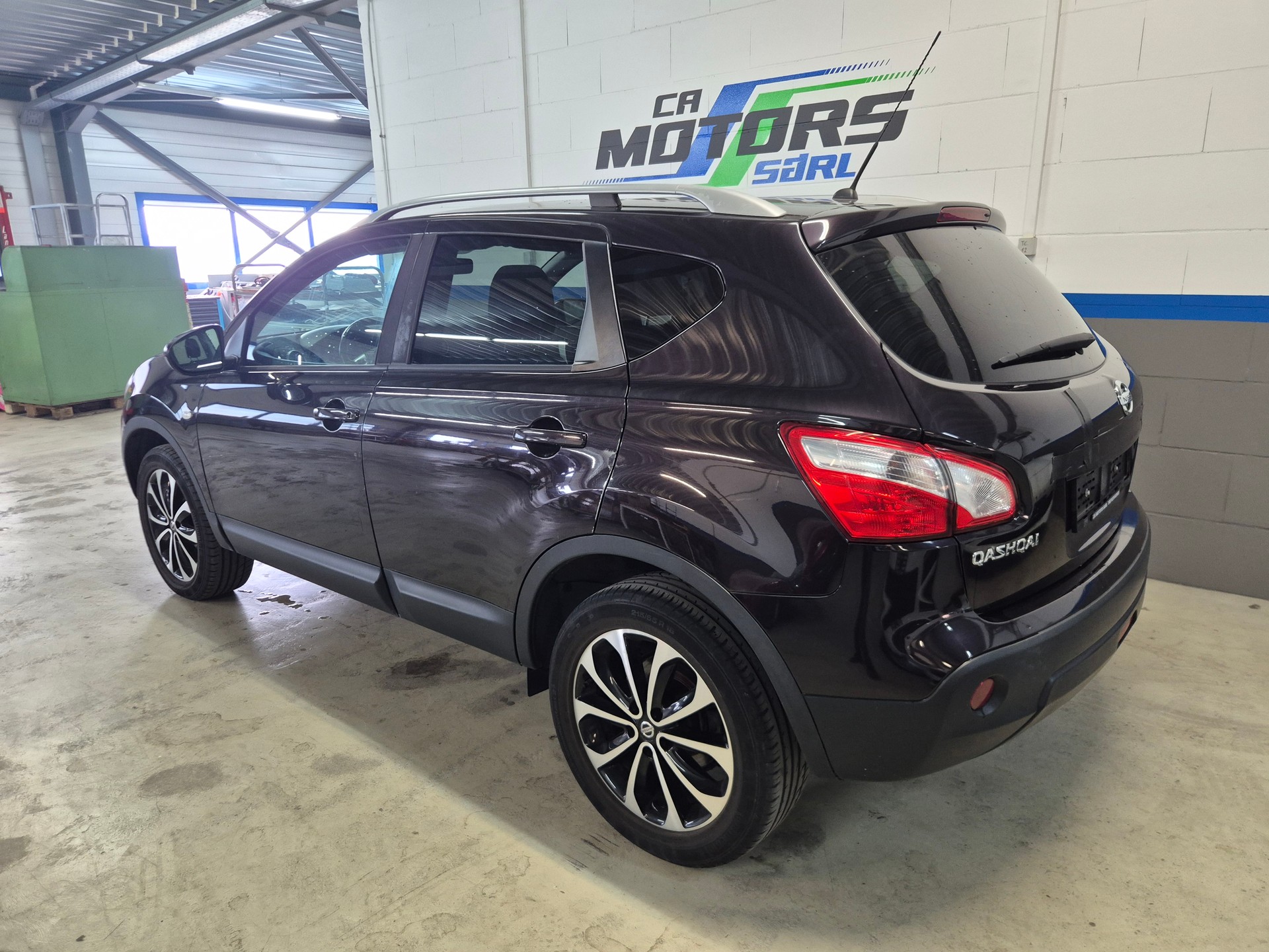 NISSAN Qashqai 2.0 4WD i-Way-image-4