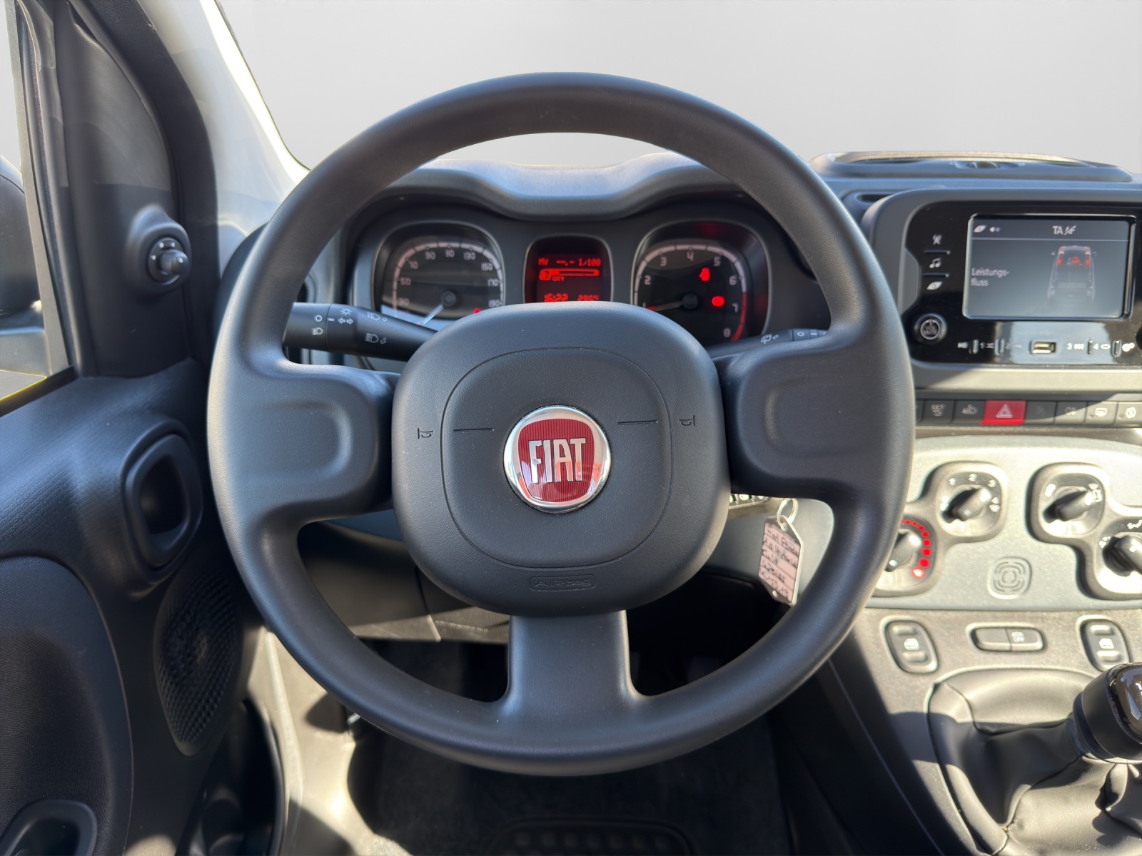 FIAT Panda 1.0 Hybrid Cult-image-9