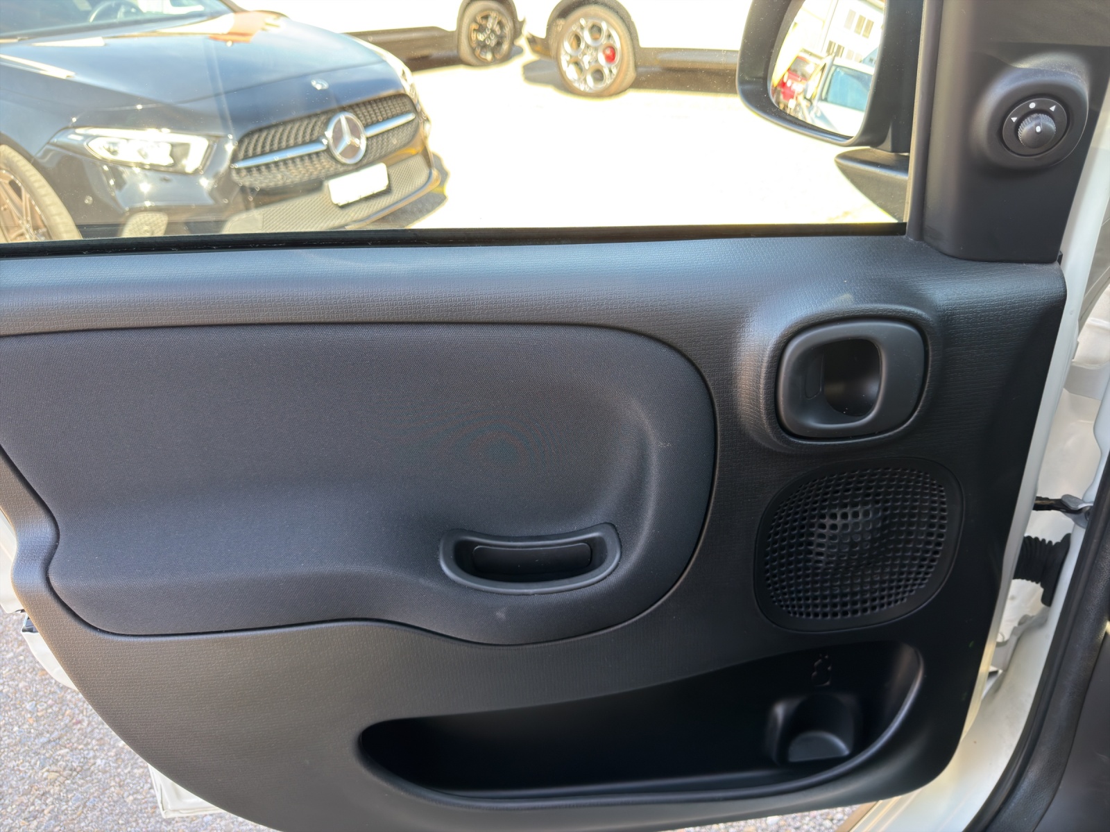 FIAT Panda 1.0 Hybrid Cult-image-14
