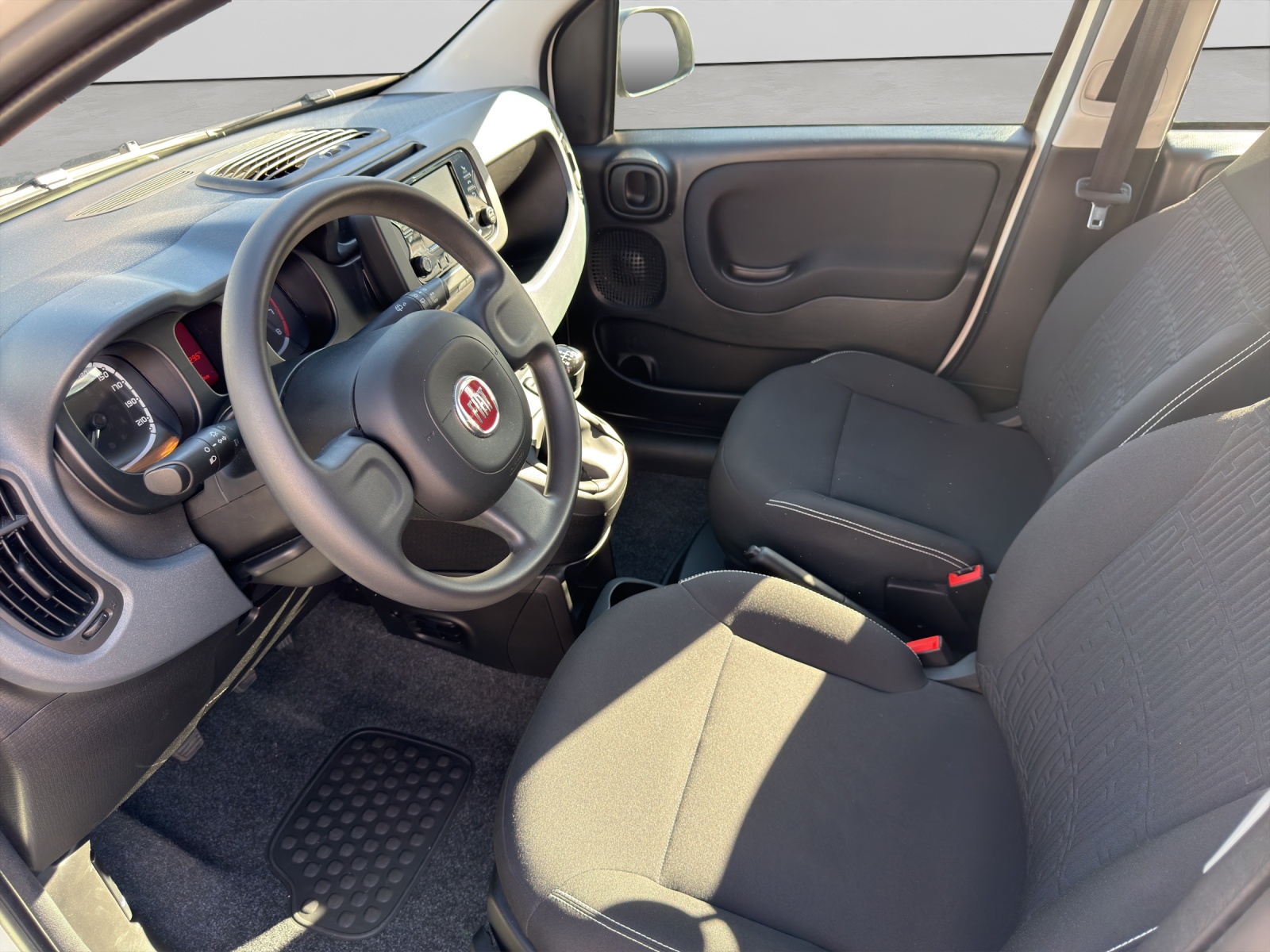 FIAT Panda 1.0 Hybrid Cult-image-6