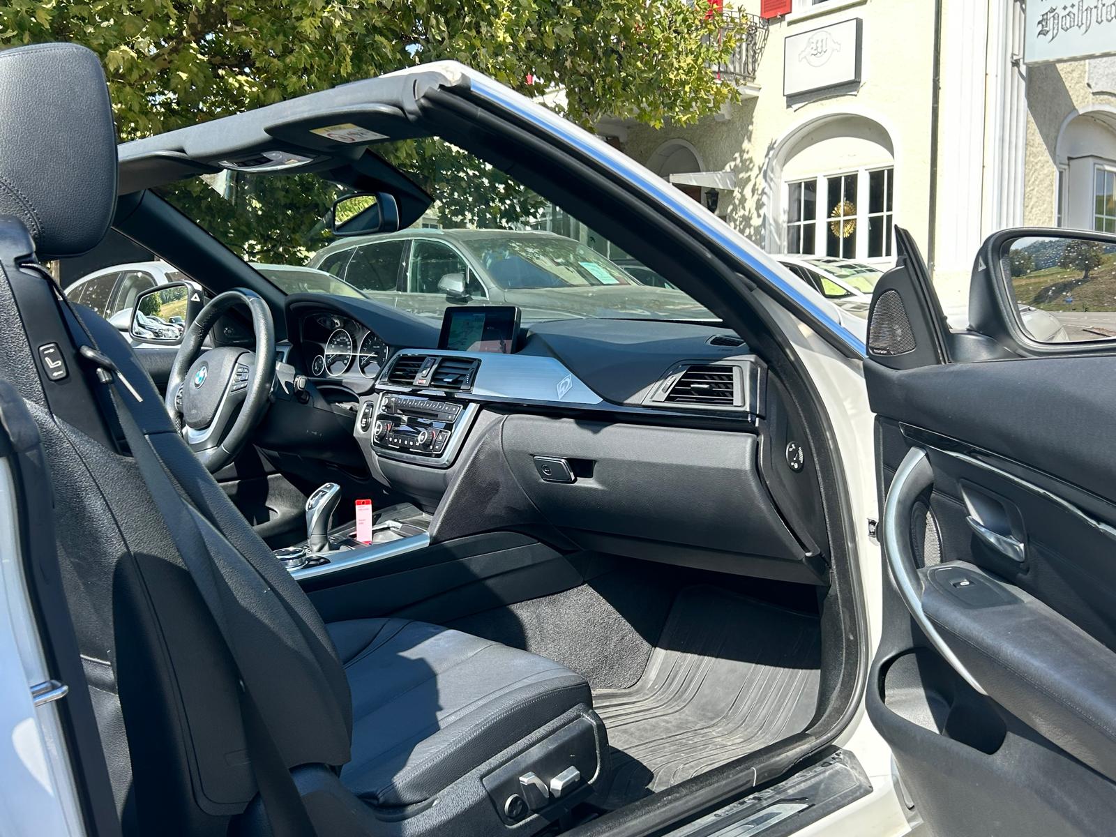 BMW 430i Cabriolet xDrive Luxury Line Steptronic-image-25