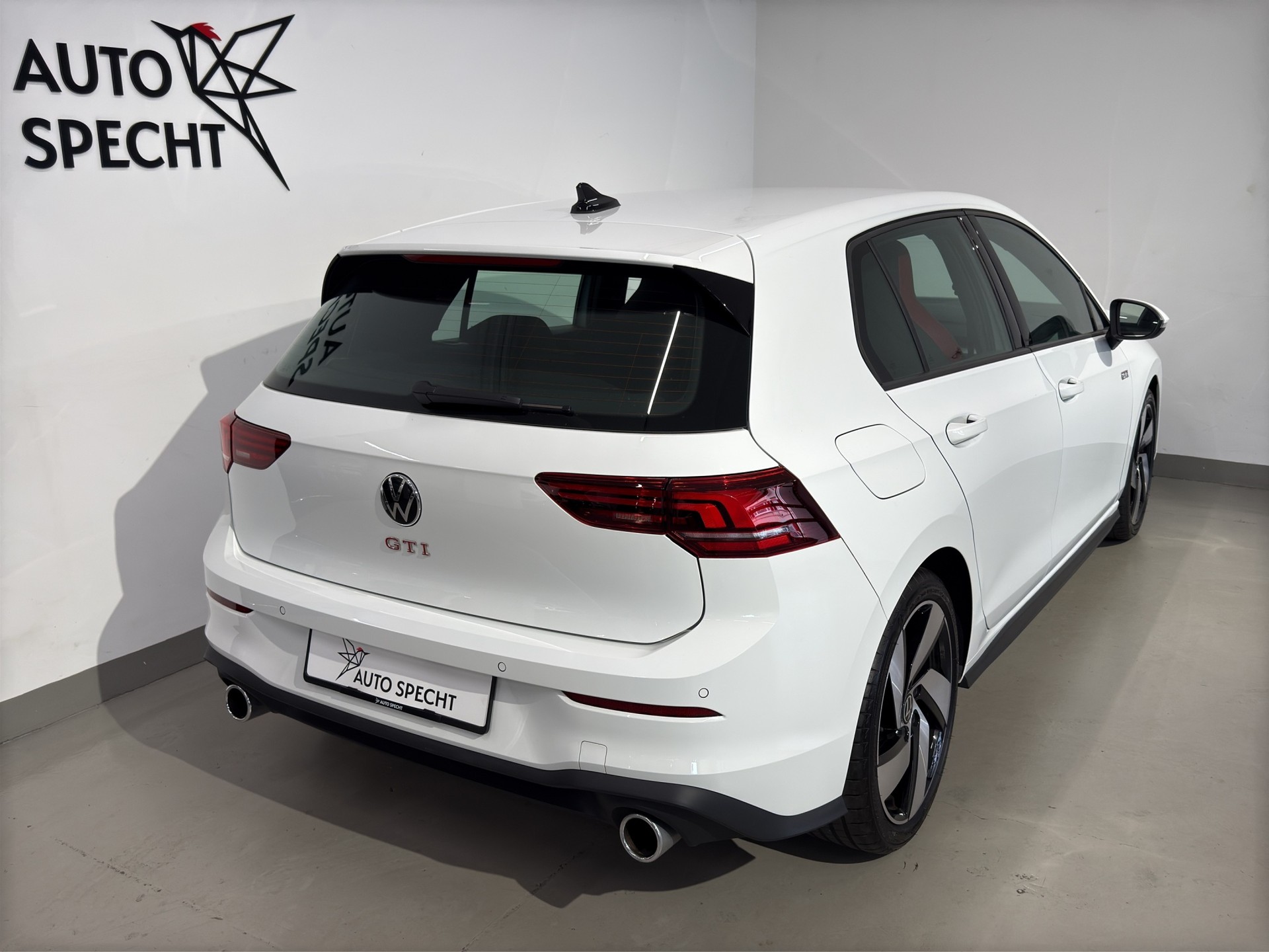 VW Golf 2.0 TSI GTI DSG-image-4