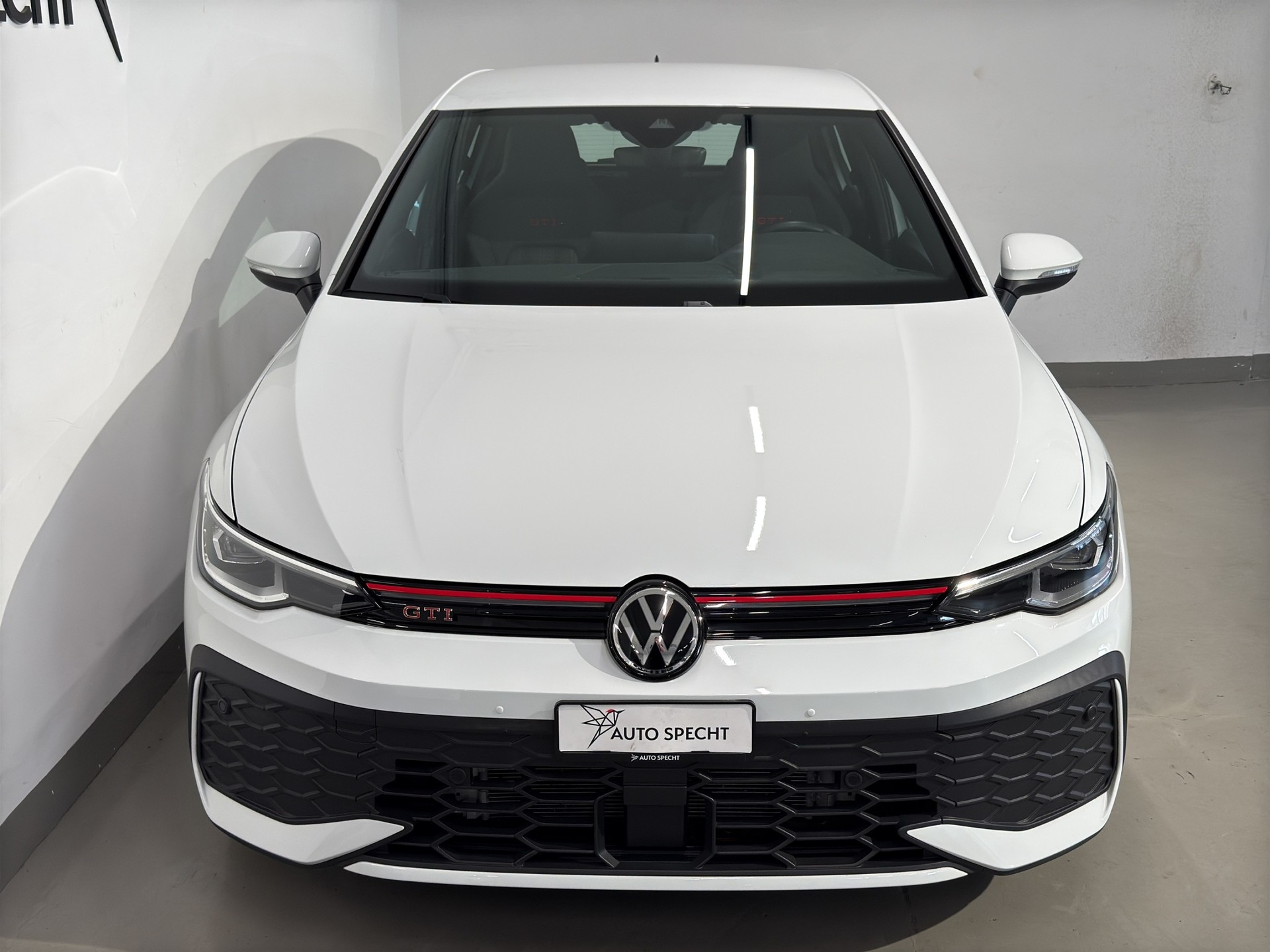 VW Golf 2.0 TSI GTI DSG-showroom-element-2