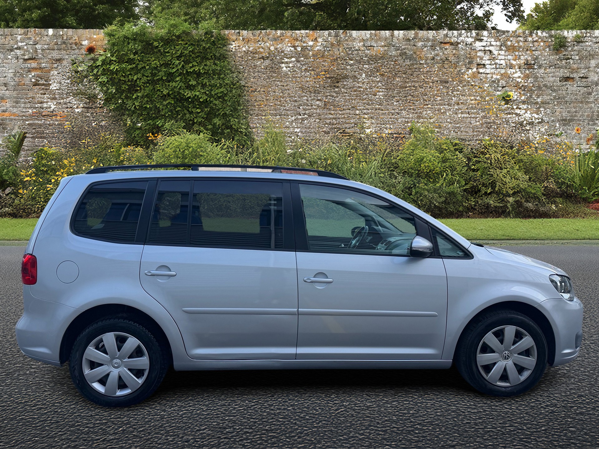 VW Touran 1.6 TDI Comfortline DSG-image-5
