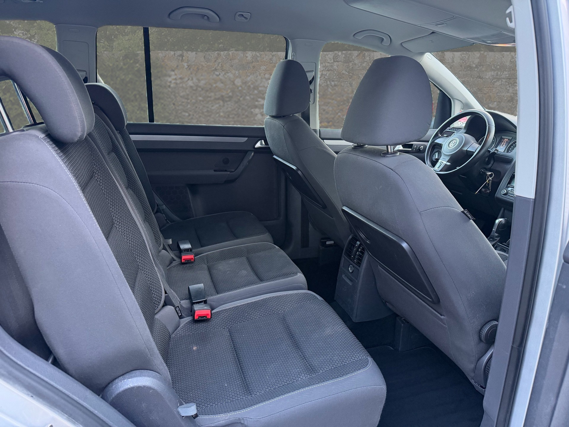 VW Touran 1.6 TDI Comfortline DSG-image-12