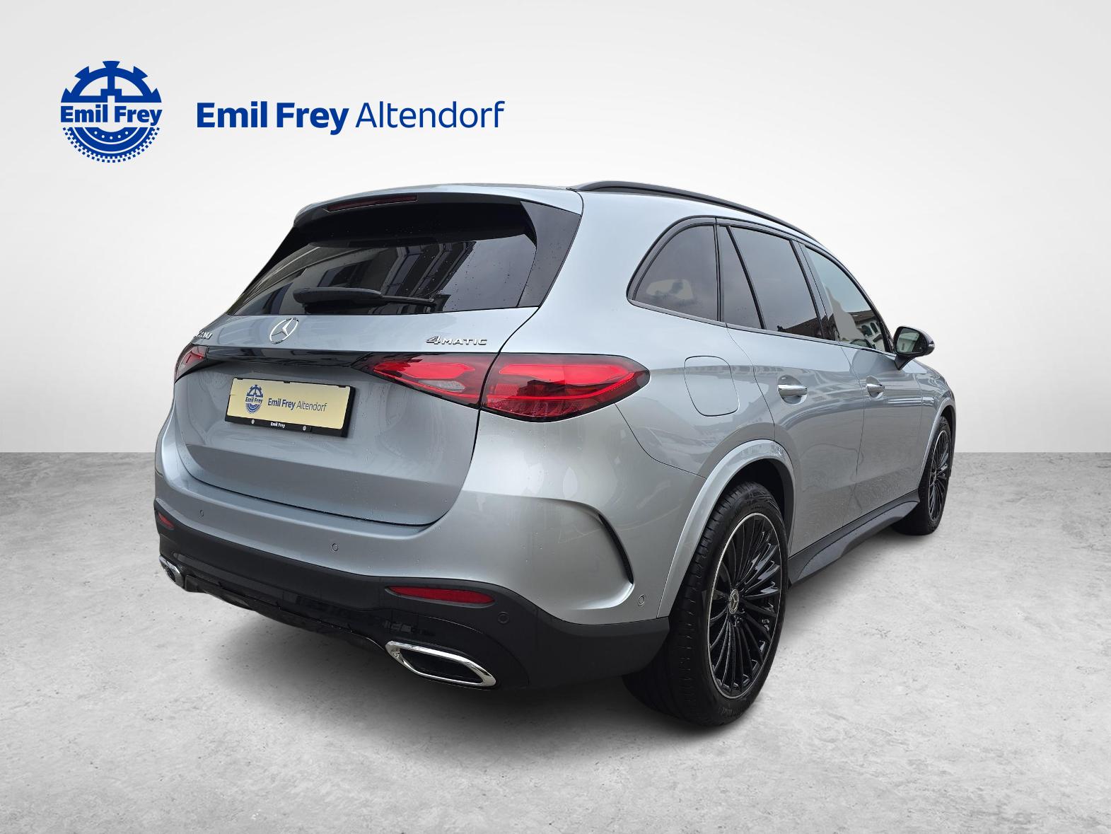 MERCEDES-BENZ GLC 220 d 4MATIC AMG Line-image-4