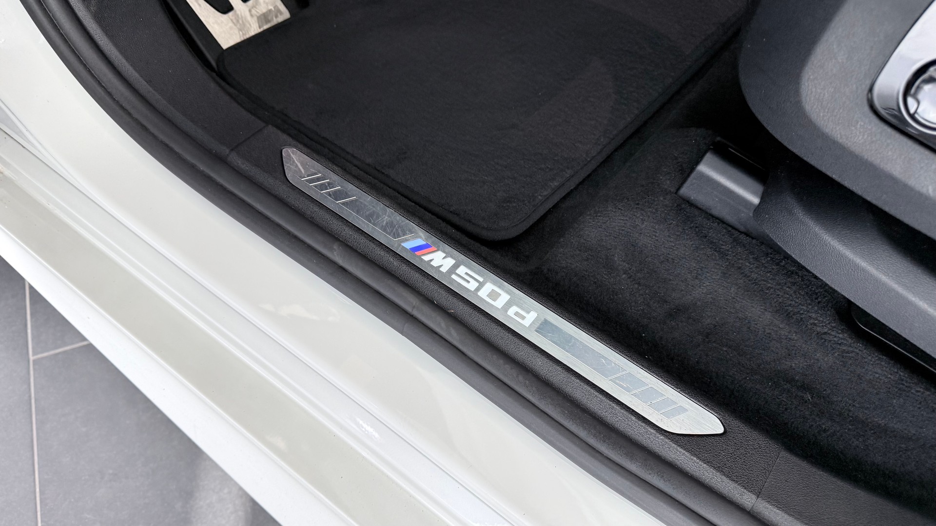 BMW X5 M50d xDrive-image-15