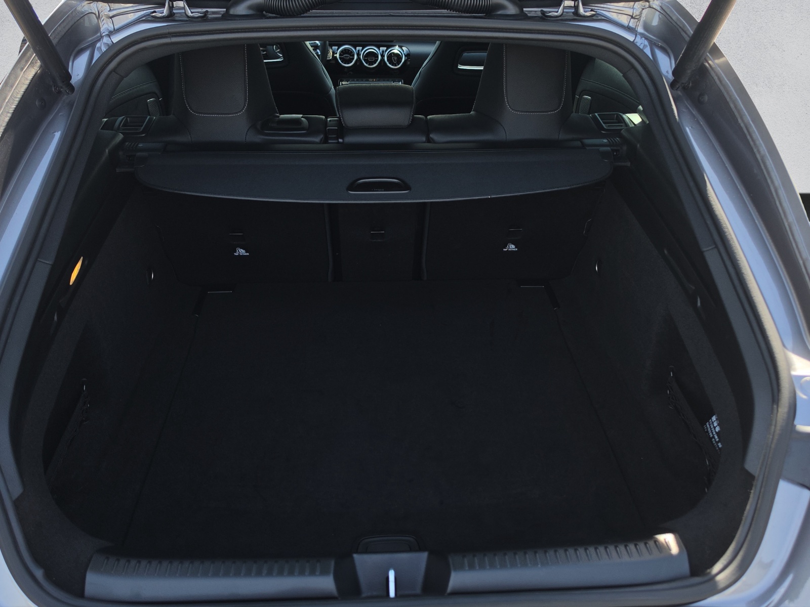 MERCEDES-BENZ CLA Shooting Brake 250 4Matic 8G-DCT-image-16