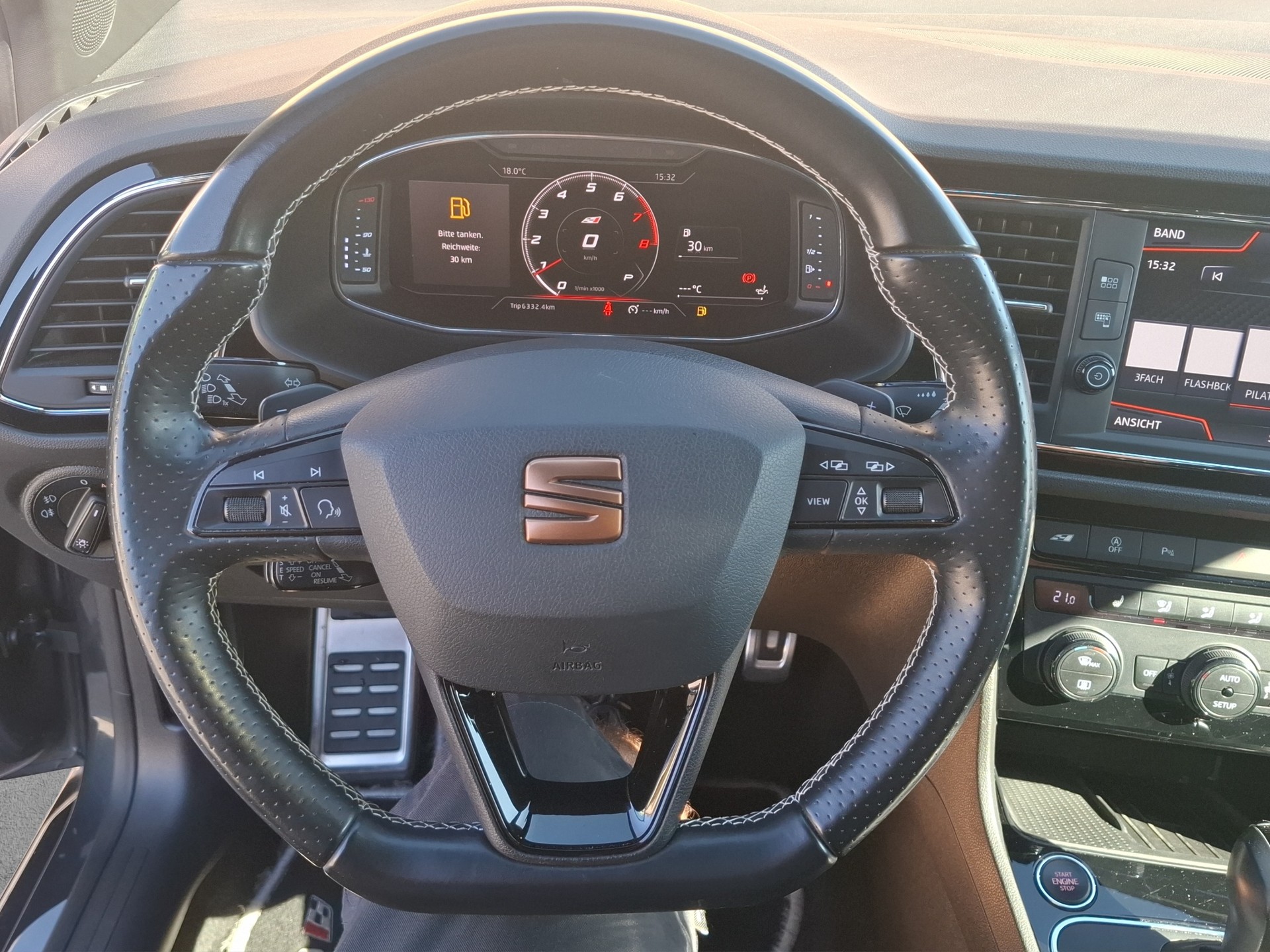 SEAT Leon ST 2.0 TSI Cupra 300 4 Drive DSG-image-10