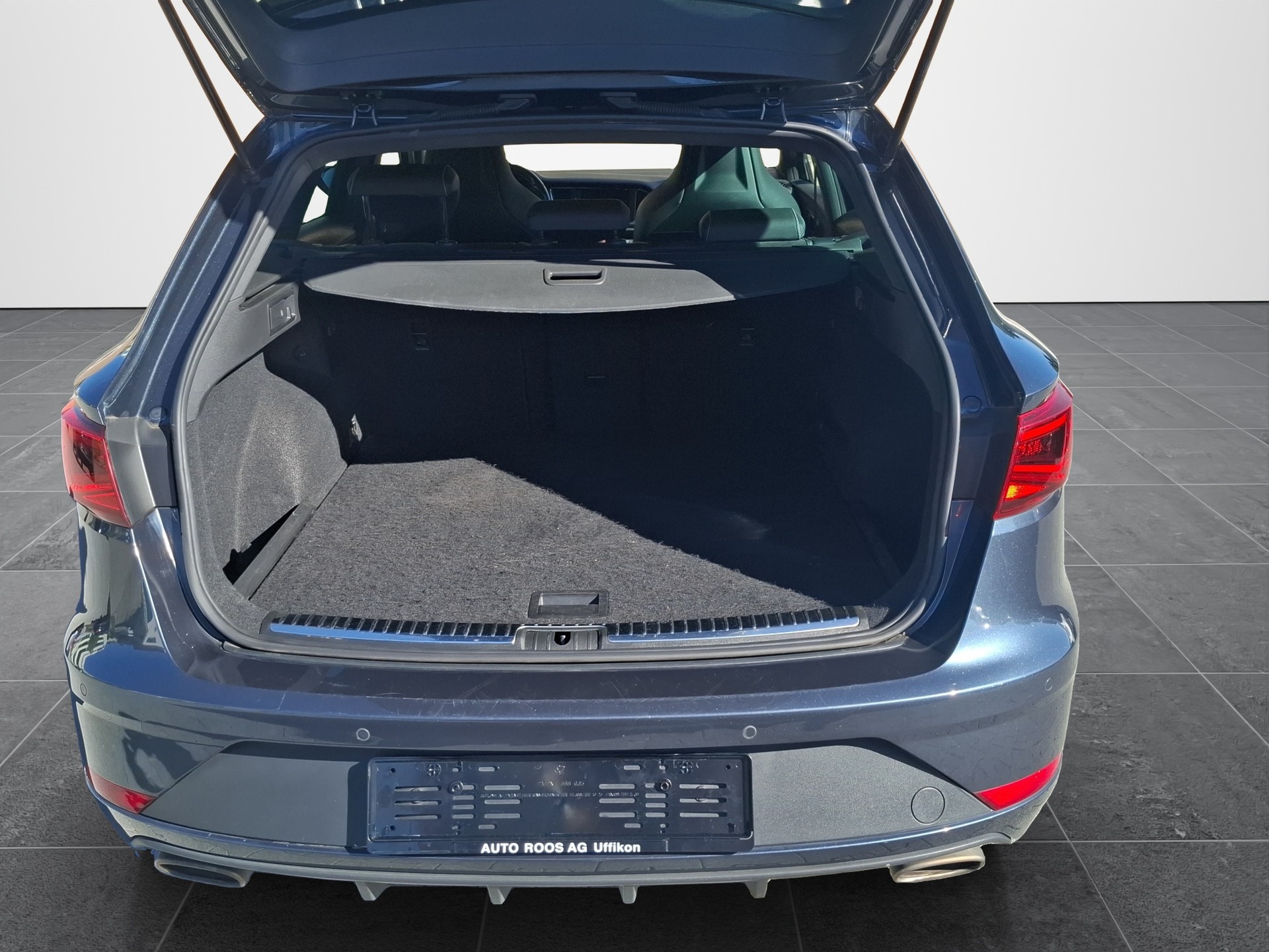 SEAT Leon ST 2.0 TSI Cupra 300 4 Drive DSG-image-13