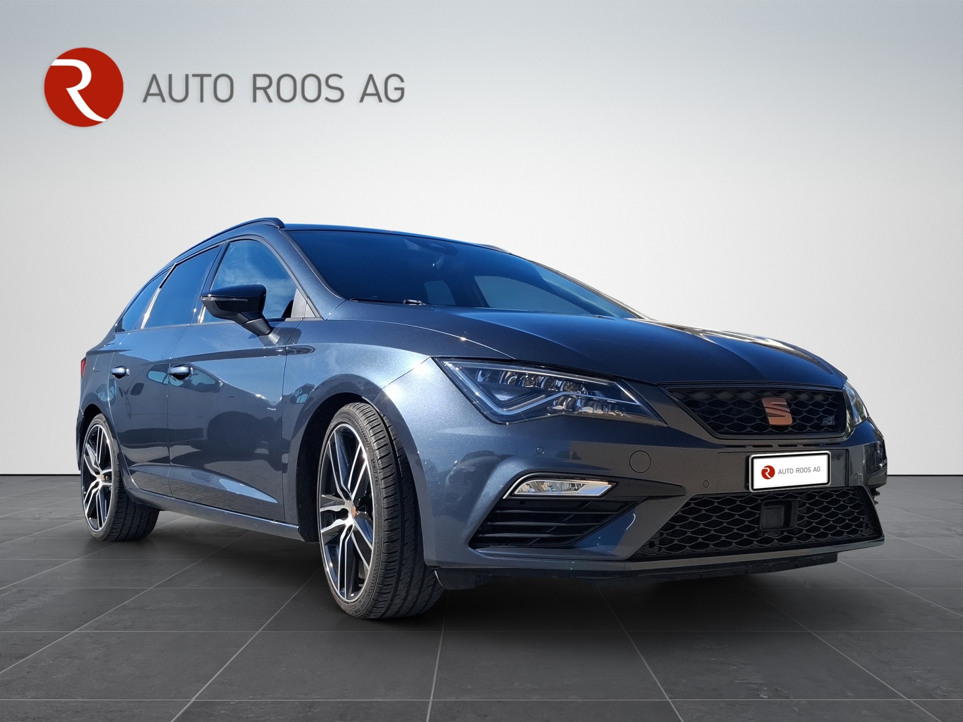 SEAT Leon ST 2.0 TSI Cupra 300 4 Drive DSG-image-7