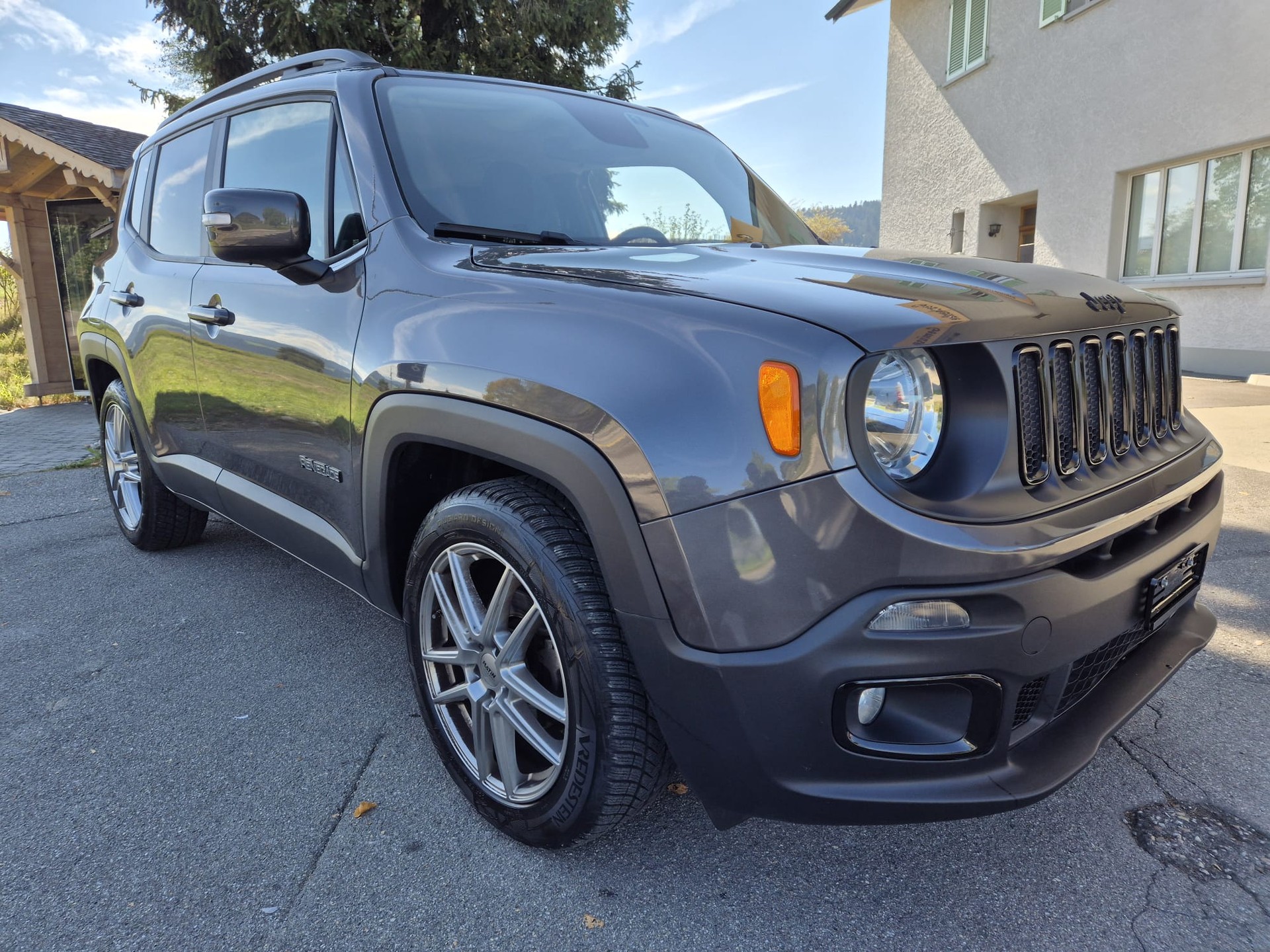 JEEP Renegade 1.4 Turbo Street Edition-image-2