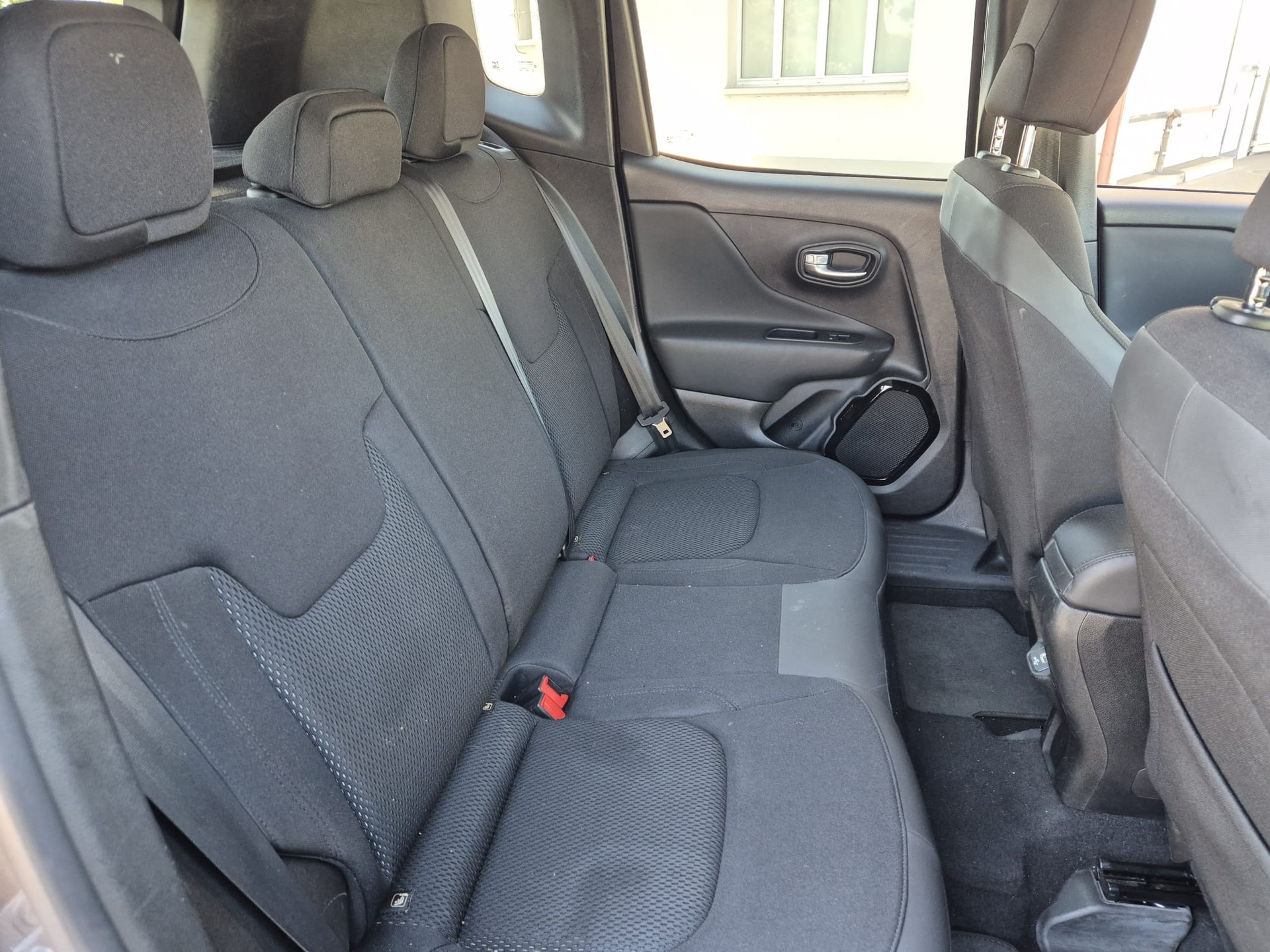 JEEP Renegade 1.4 Turbo Street Edition-image-13