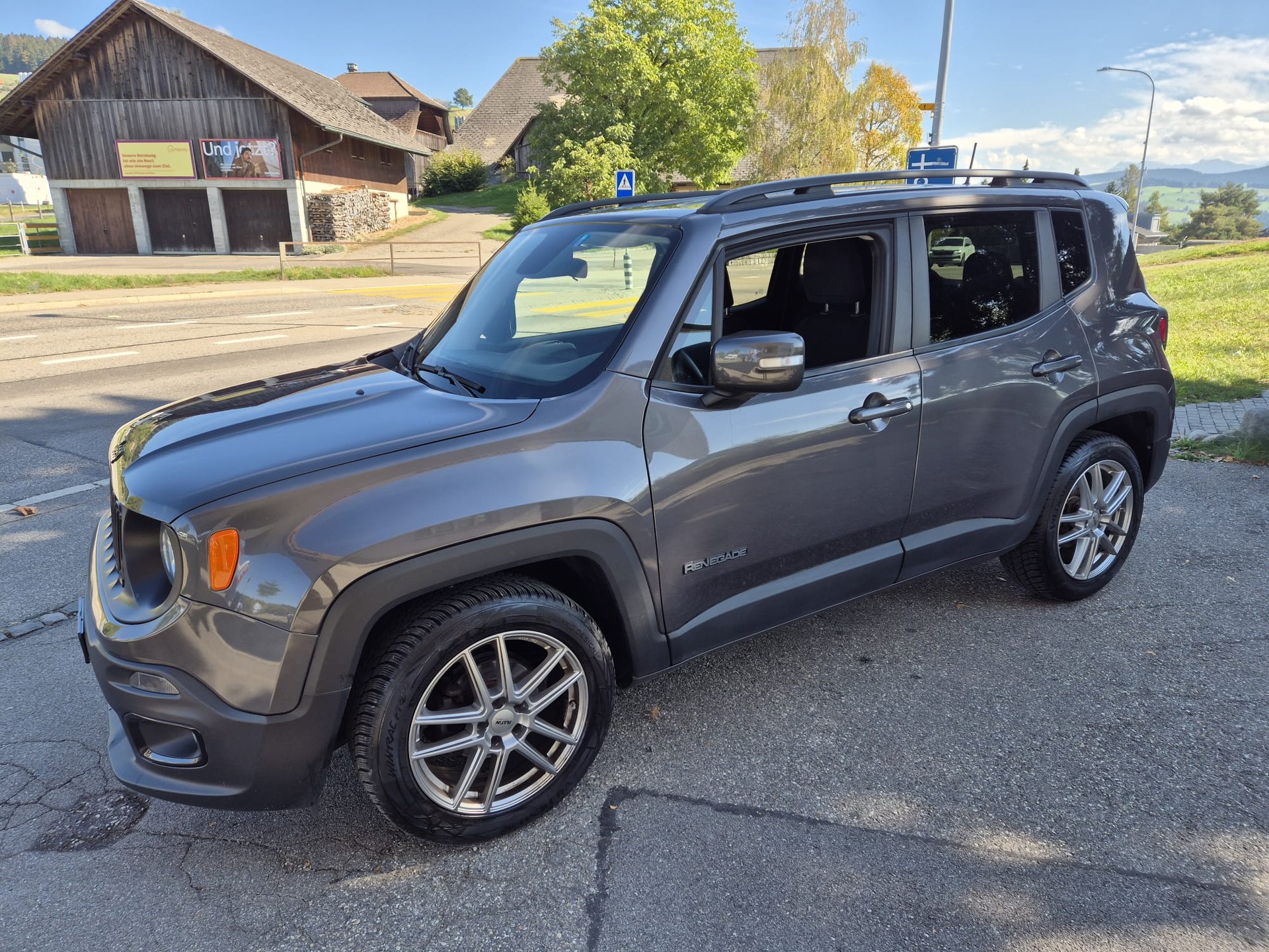 JEEP Renegade 1.4 Turbo Street Edition-image-4
