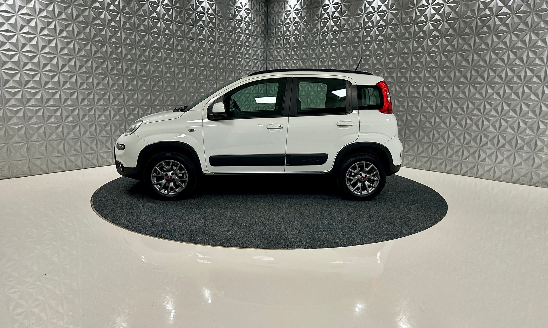 FIAT Panda 0.9 Twinair Turbo Climbing 4x4-image-7