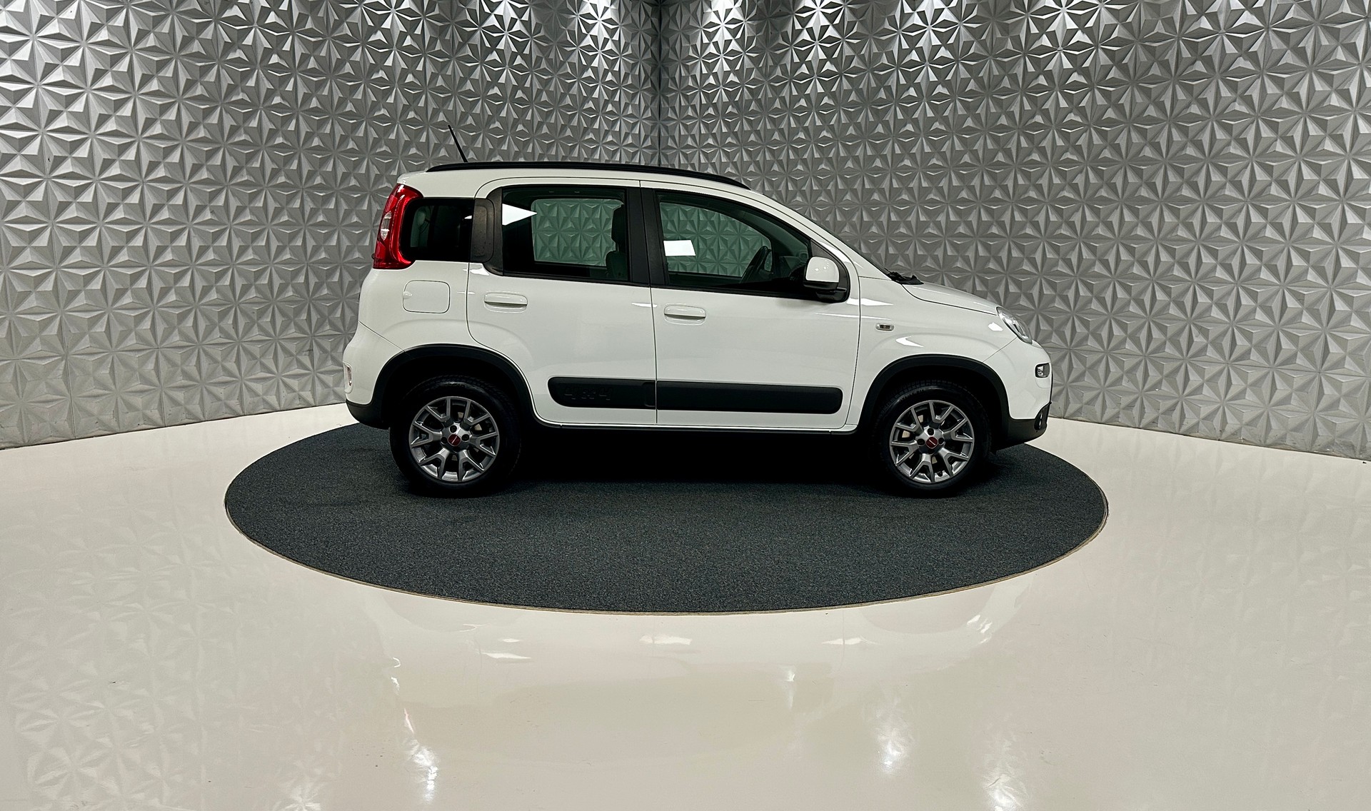 FIAT Panda 0.9 Twinair Turbo Climbing 4x4-image-3