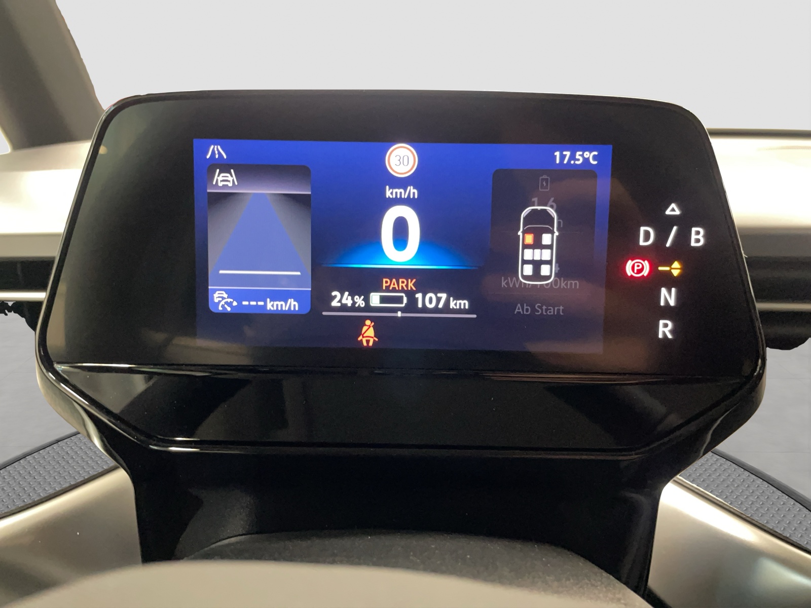 VW ID.Buzz LWB Pro Energy-image-11