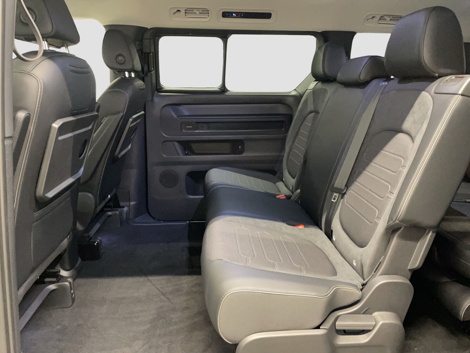 VW ID.Buzz LWB Pro Energy-image-12