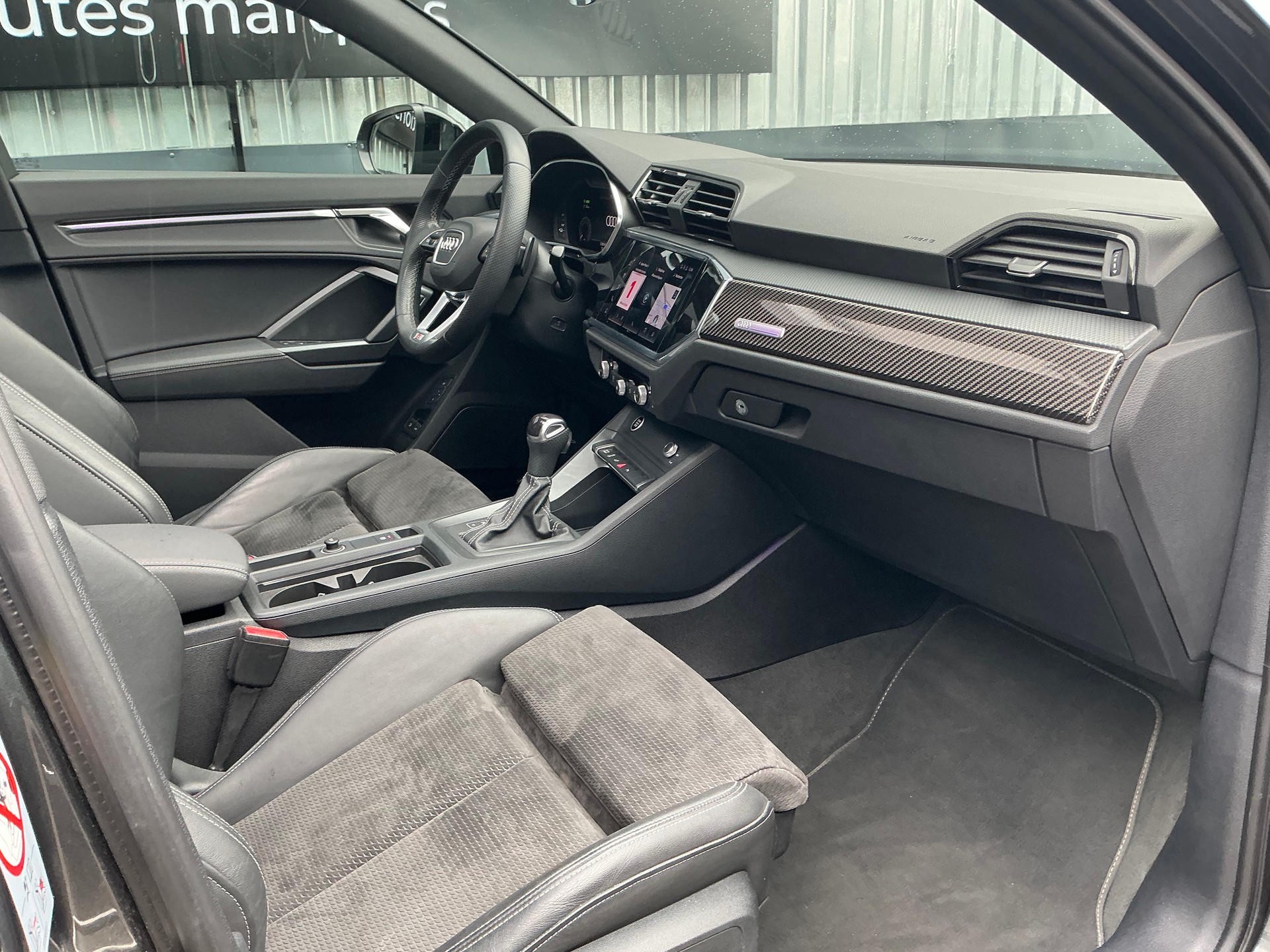AUDI Q3 Sportback 45 TFSI e S line Attraction S-tronic-image-7
