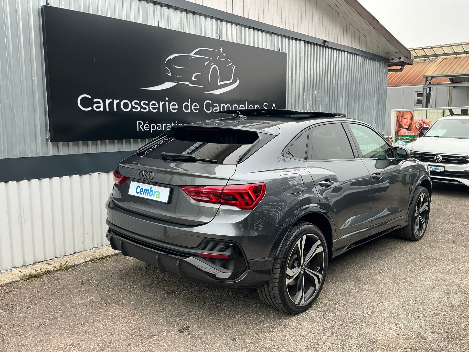 AUDI Q3 Sportback 45 TFSI e S line Attraction S-tronic-image-3