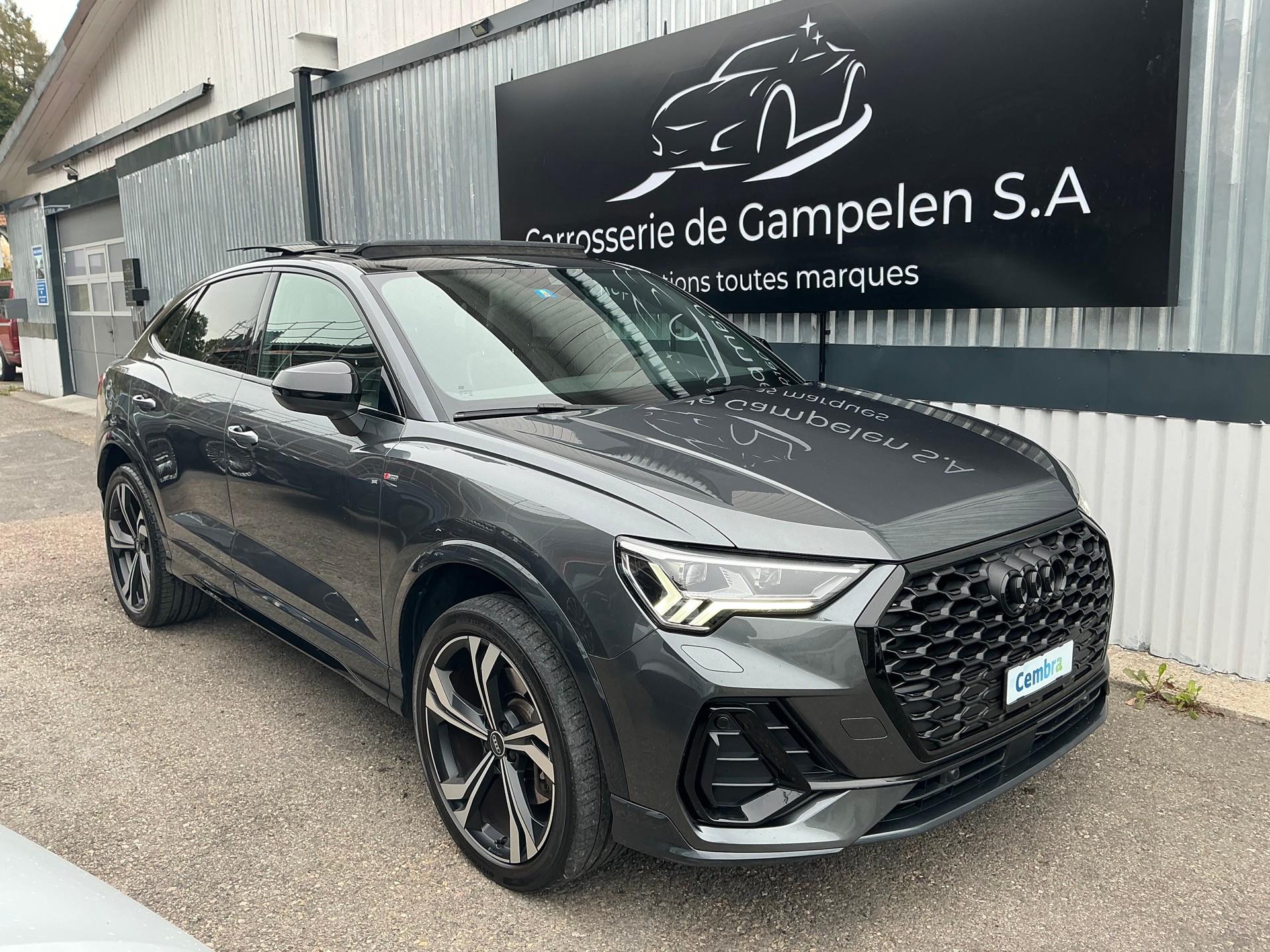 AUDI Q3 Sportback 45 TFSI e S line Attraction S-tronic-image-2