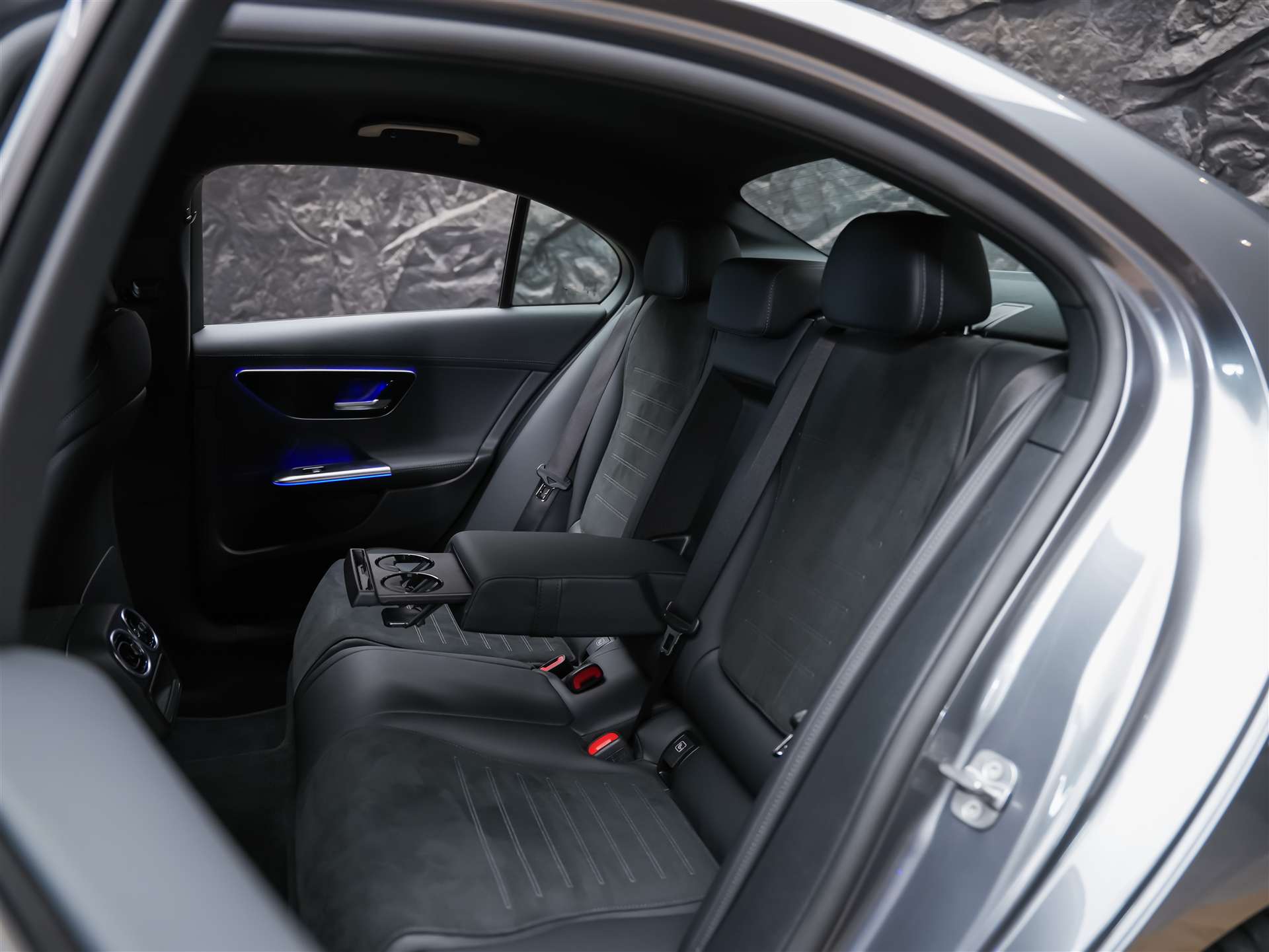 MERCEDES-BENZ C 300 d 4 Matic AMG Line *Werksgarantie*20" Felgen*-image-13