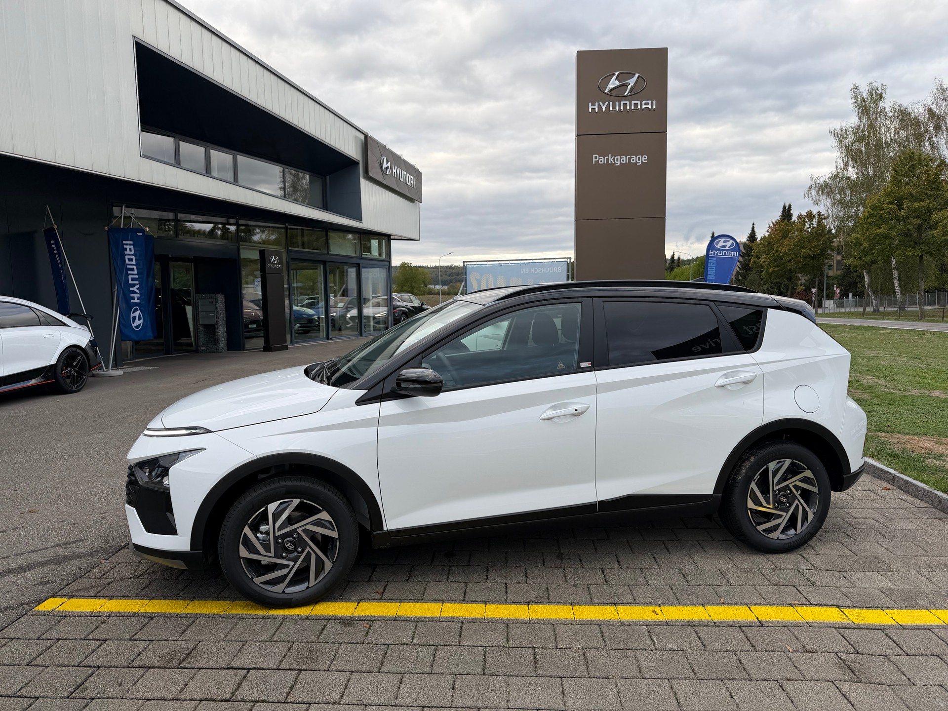 HYUNDAI Bayon 1.0 T-GDi Amplia DCT-image-1