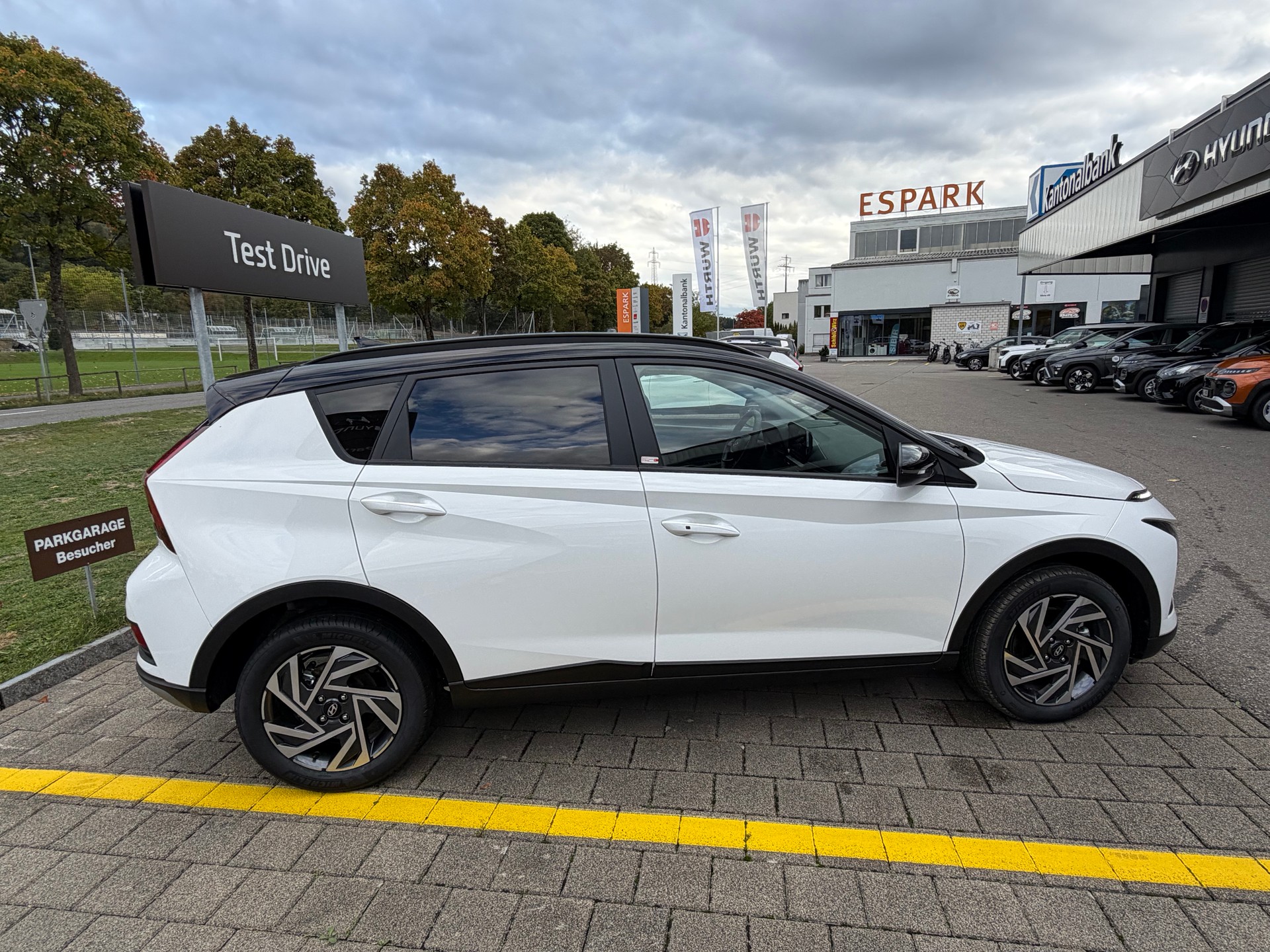 HYUNDAI Bayon 1.0 T-GDi Amplia DCT-image-3