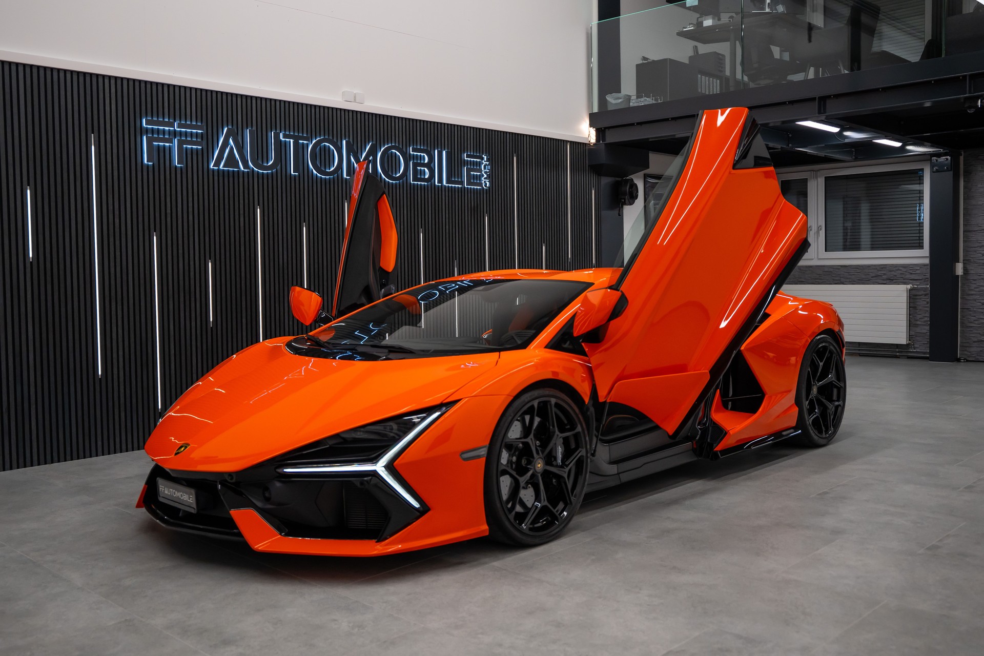 LAMBORGHINI Revuelto HPEV / PPF / UNIKAT-image-1