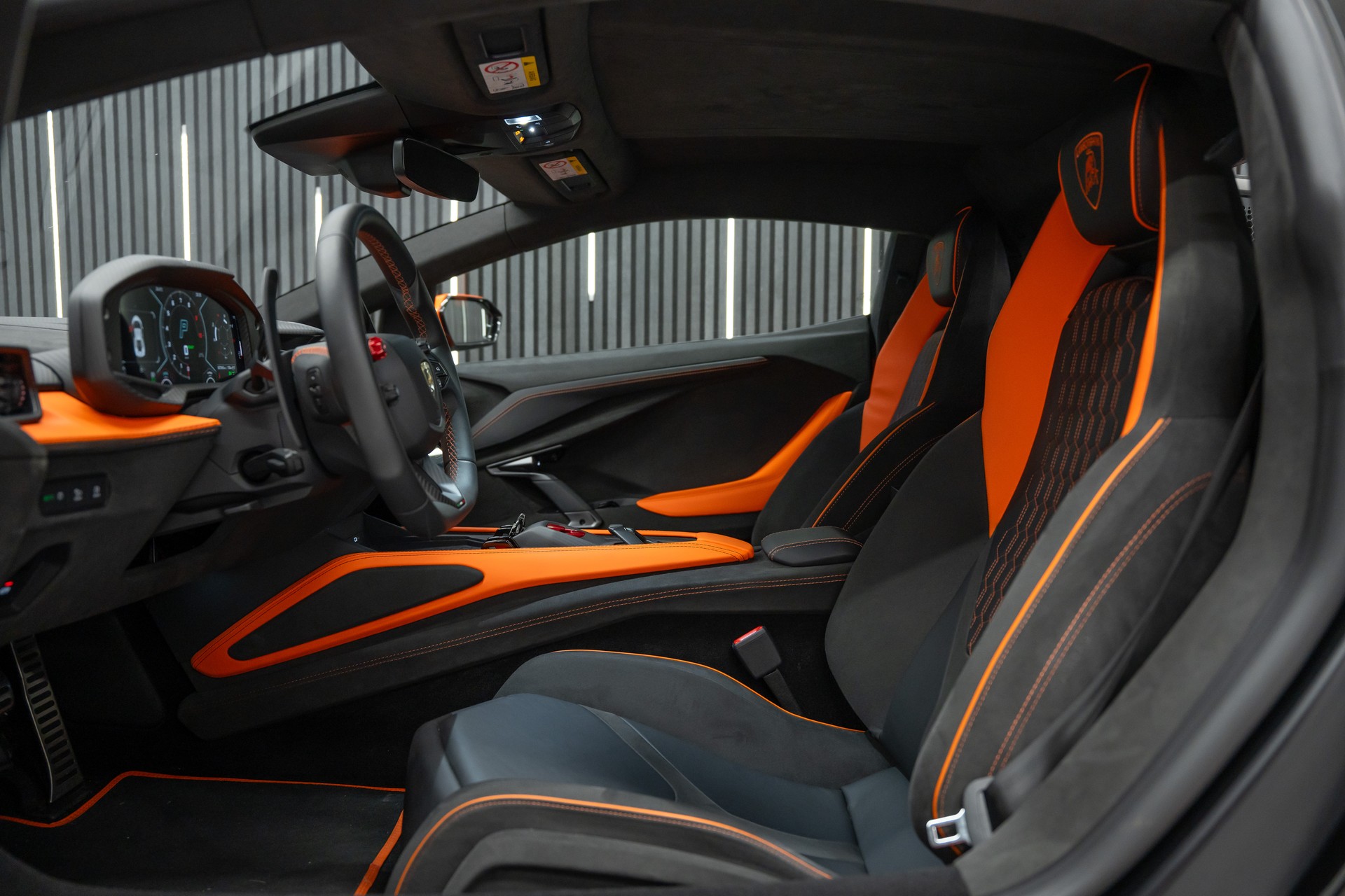 LAMBORGHINI Revuelto HPEV / PPF / UNIKAT-image-13