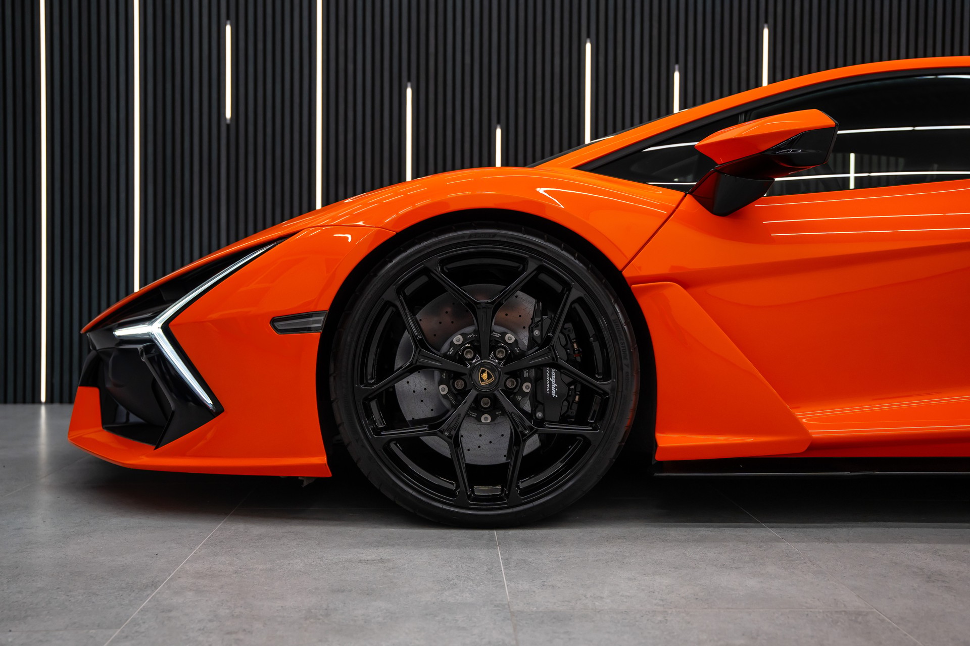 LAMBORGHINI Revuelto HPEV / PPF / UNIKAT-image-4