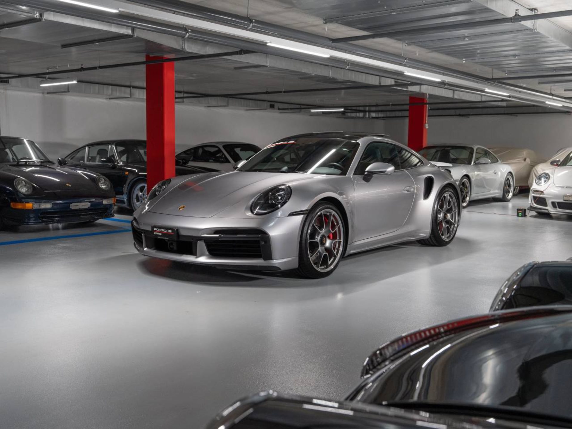 PORSCHE 911 Turbo-image-0