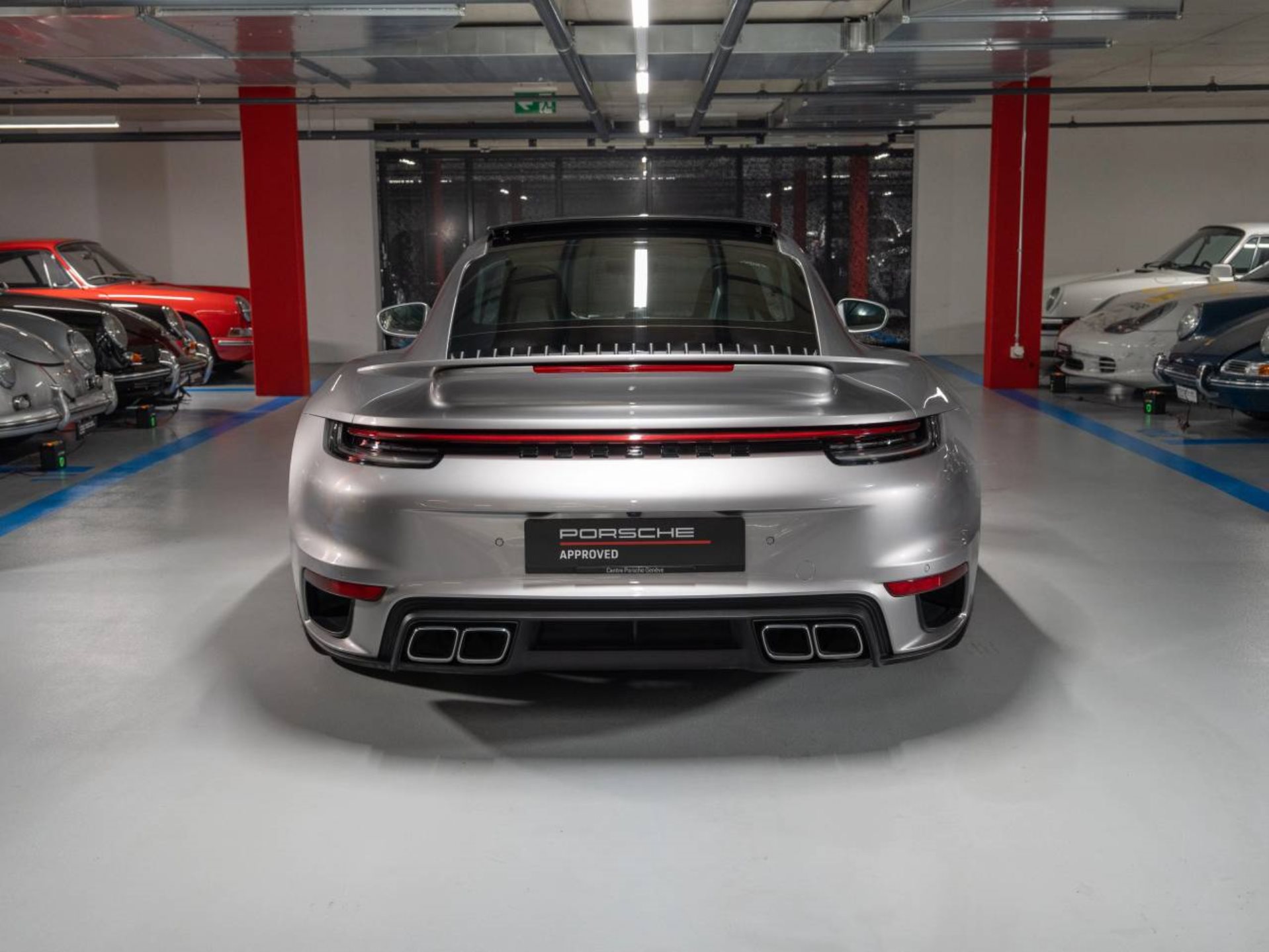 PORSCHE 911 Turbo-image-5