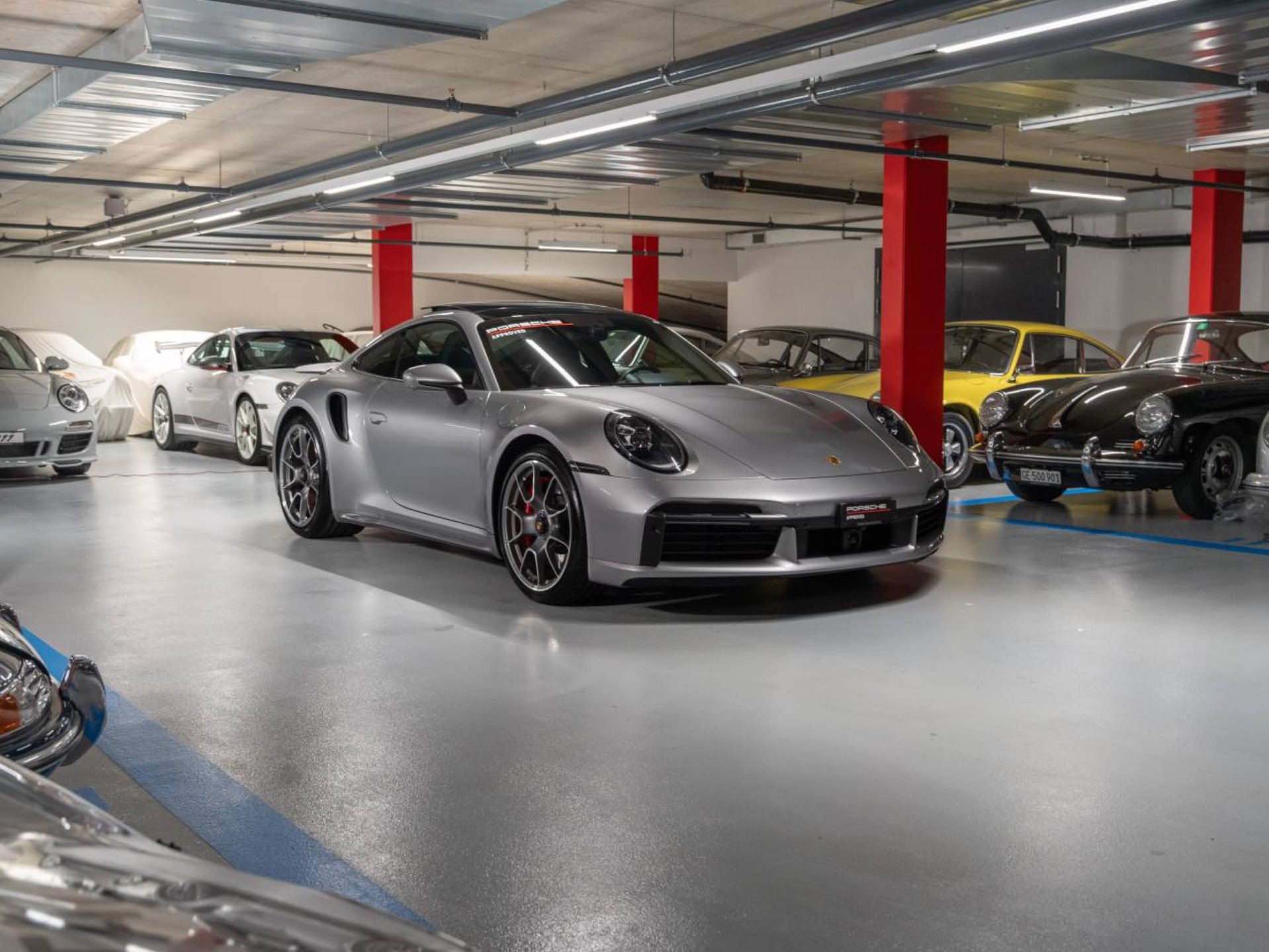 PORSCHE 911 Turbo-image-2