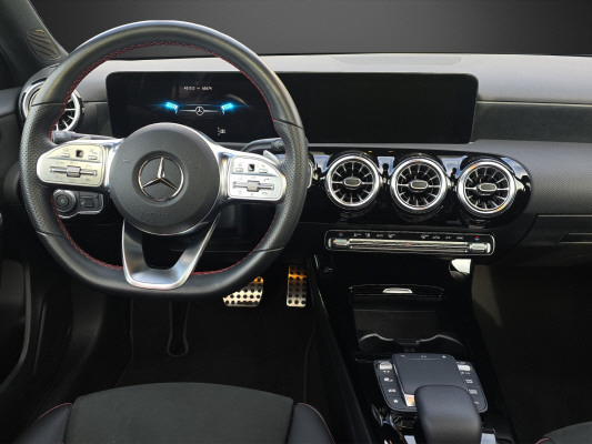 MERCEDES-BENZ A 180 Night Star AMG Line-image-7