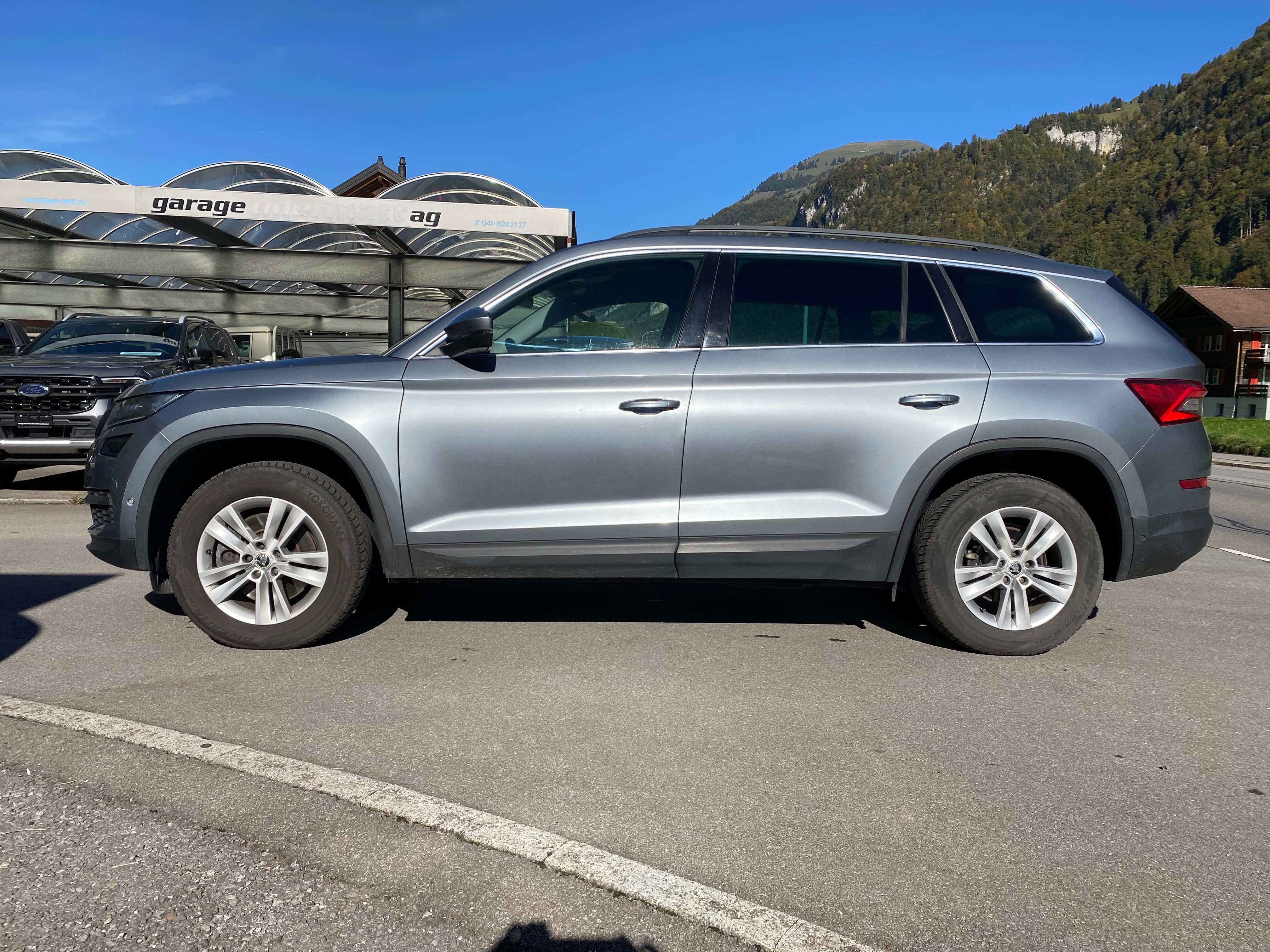Car photo