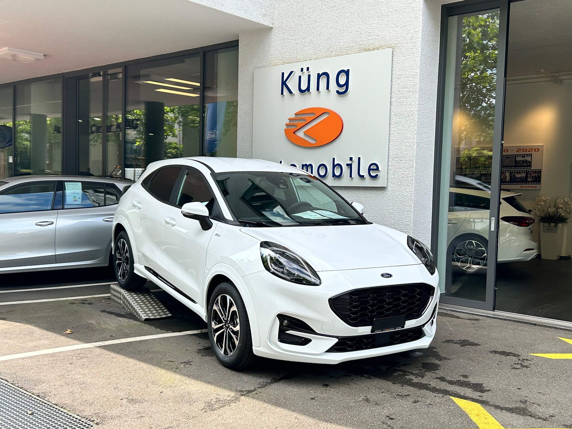 FORD Puma 1.0 MHEV ST-Line Automat-image-2