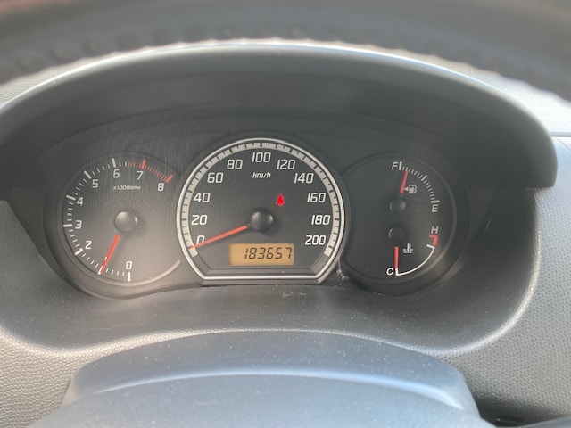 SUZUKI Swift 1.3i 16V GL Top 4x4-image-15