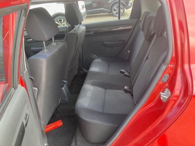 SUZUKI Swift 1.3i 16V GL Top 4x4-image-9
