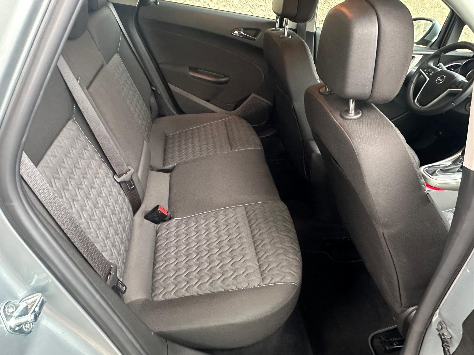 OPEL Astra 1.4i 16V Turbo Active Edition Automatic-image-10